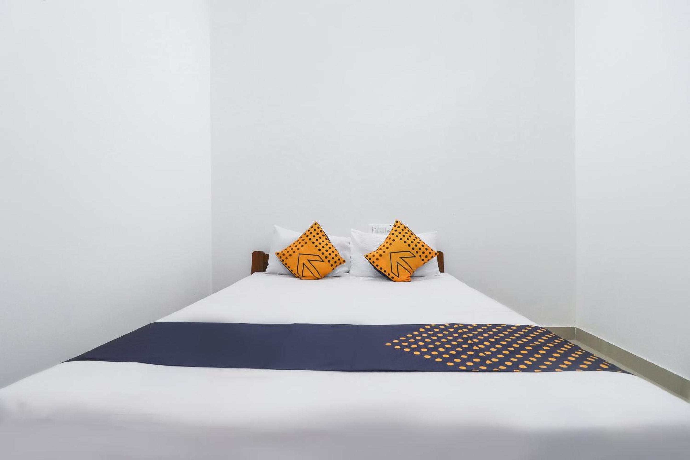 Standard Double Room with Fan photo 1