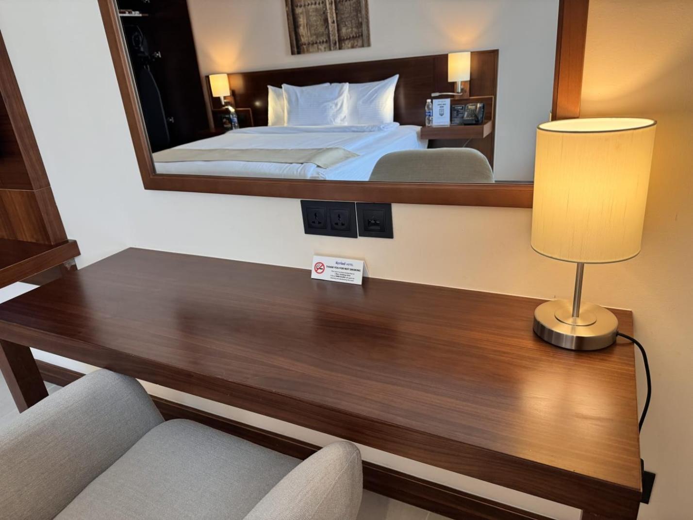 King Room - Disability Access photo 2