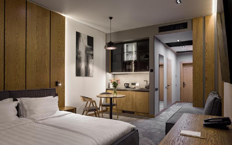 King Room with Mountain View