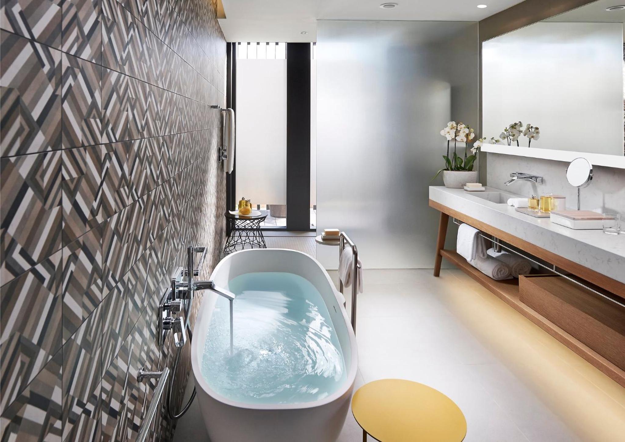 Mandarin Junior Suite