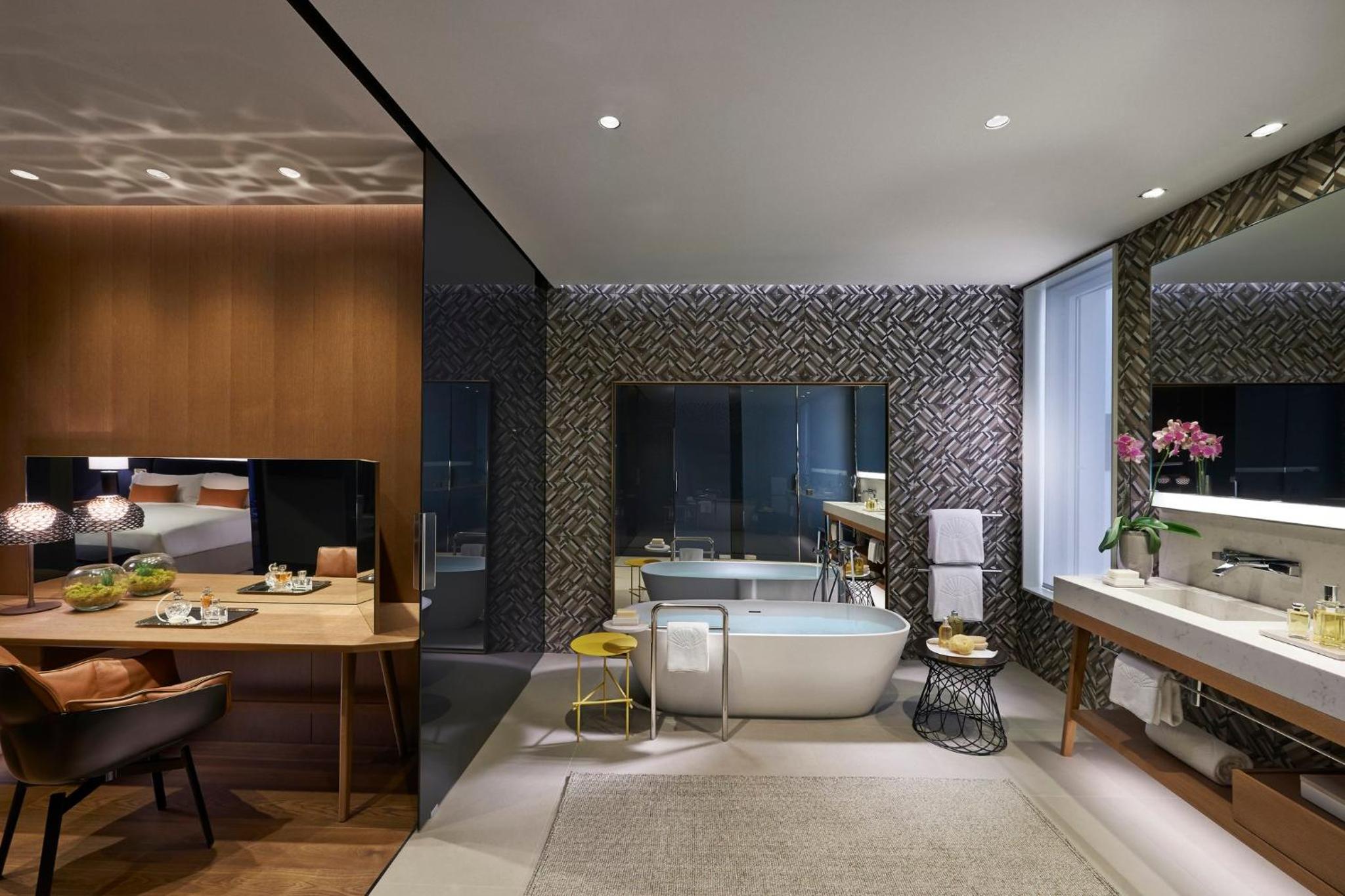 Premier Suite