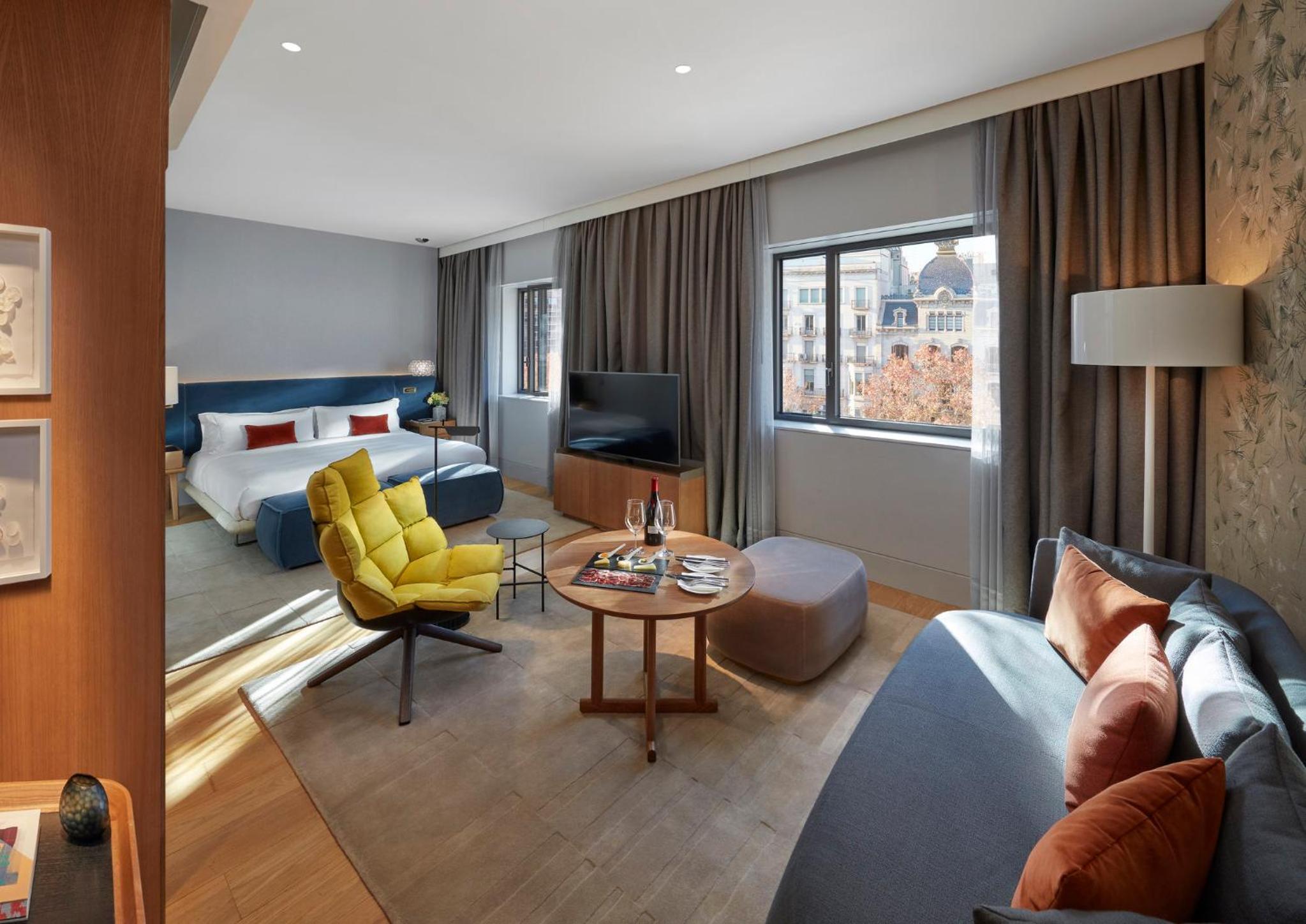 Mandarin Junior Suite