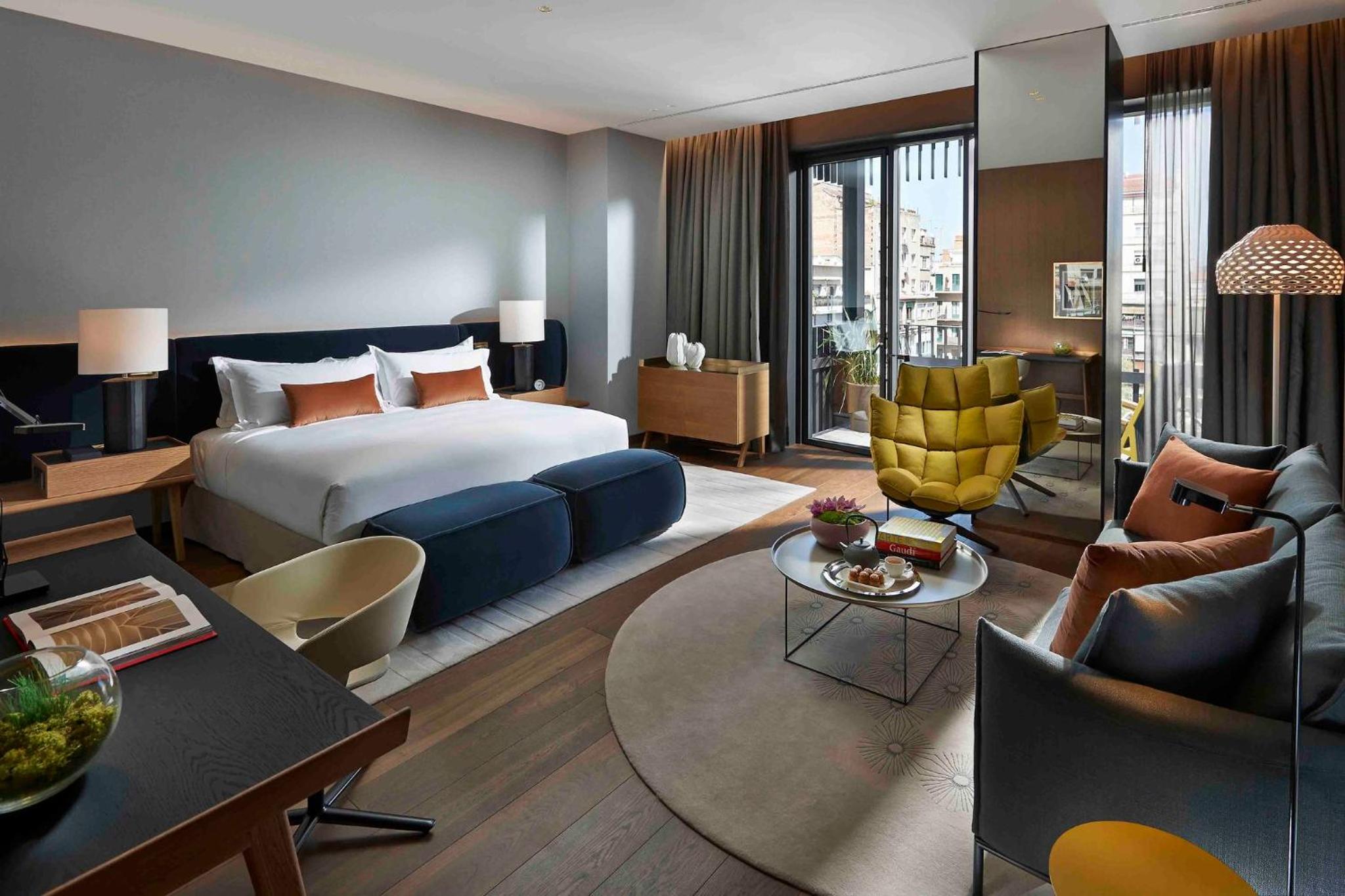 Mandarin Junior Suite thumbnail 6