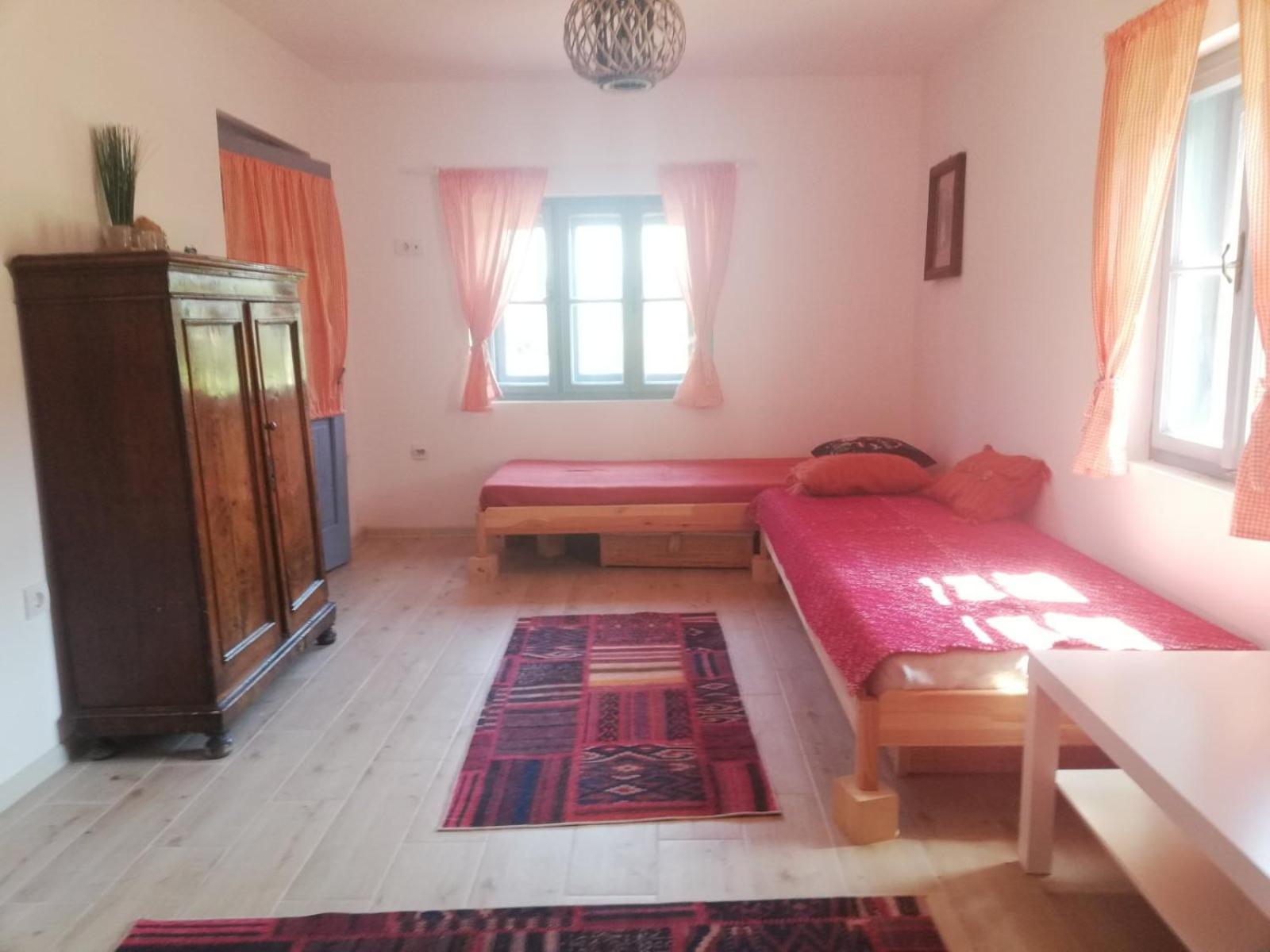 One-Bedroom Apartment with View photo 1