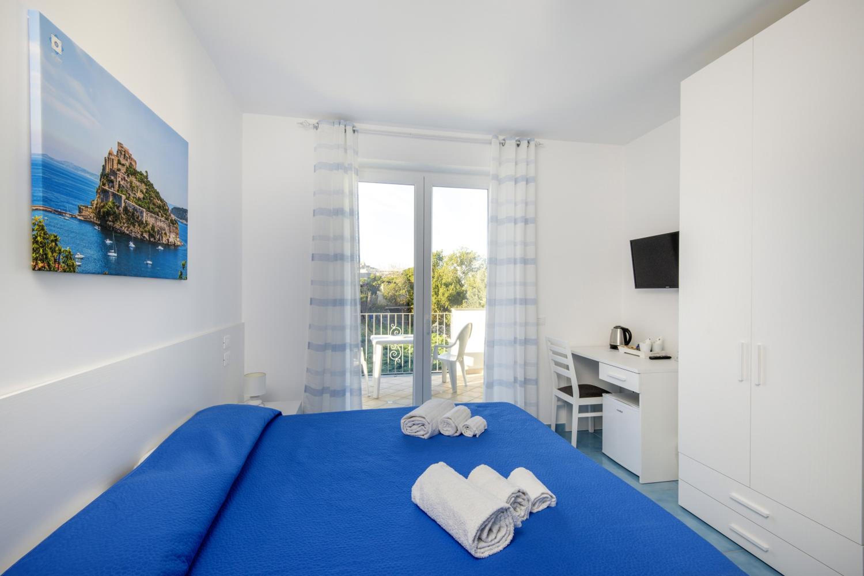 Deluxe Double Room With Balcony