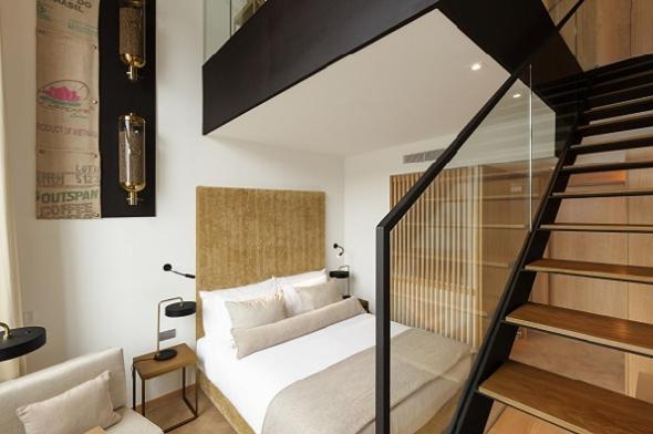 Suite with River View - Photo 8