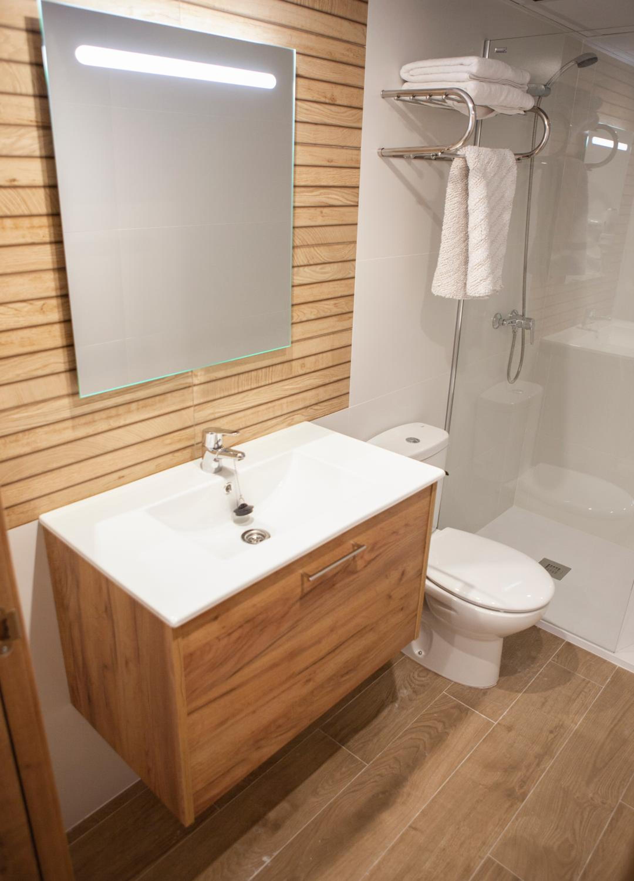 Double or Twin Room photo 3