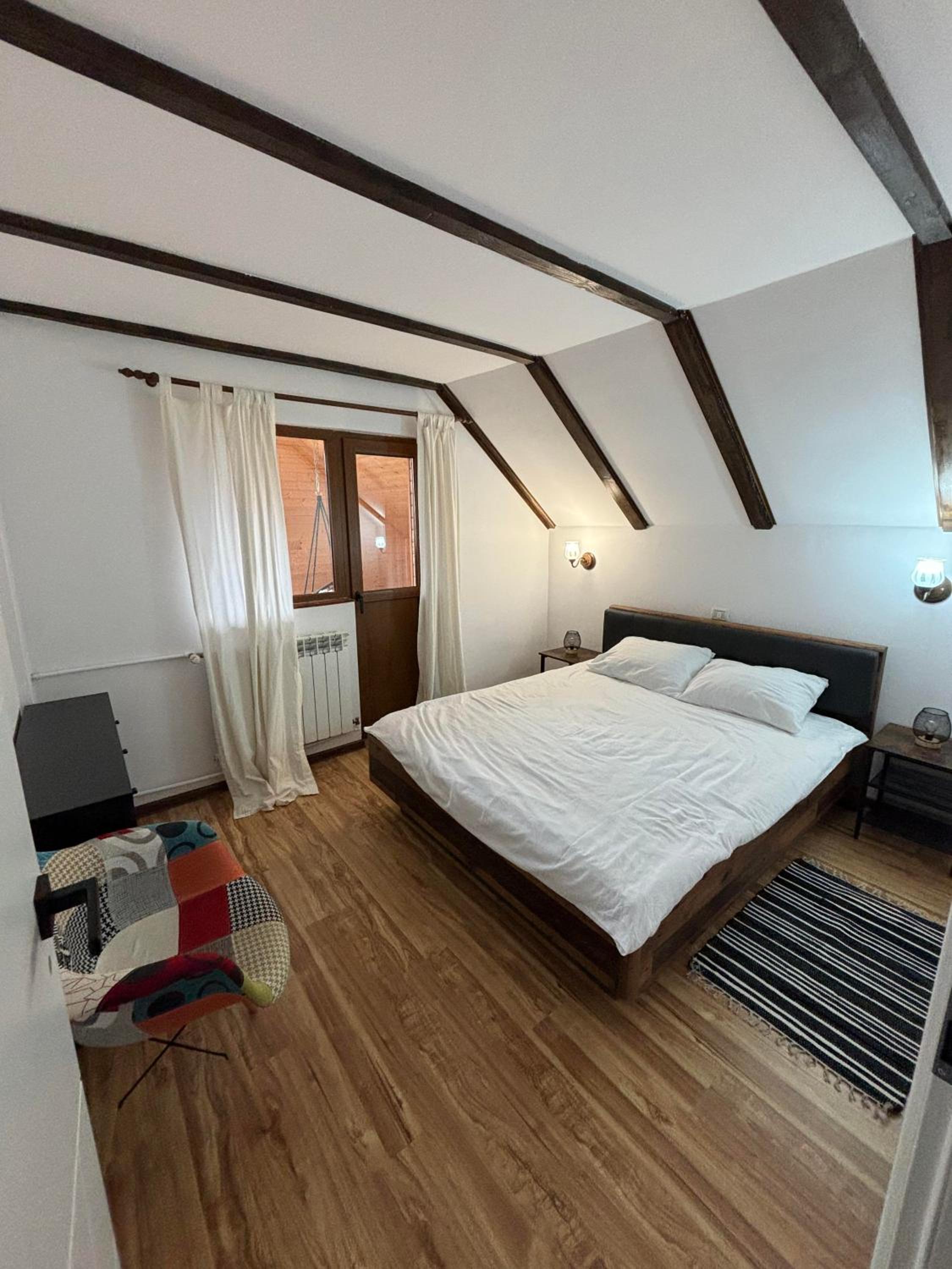 Three-Bedroom Vacation Home  photo 1