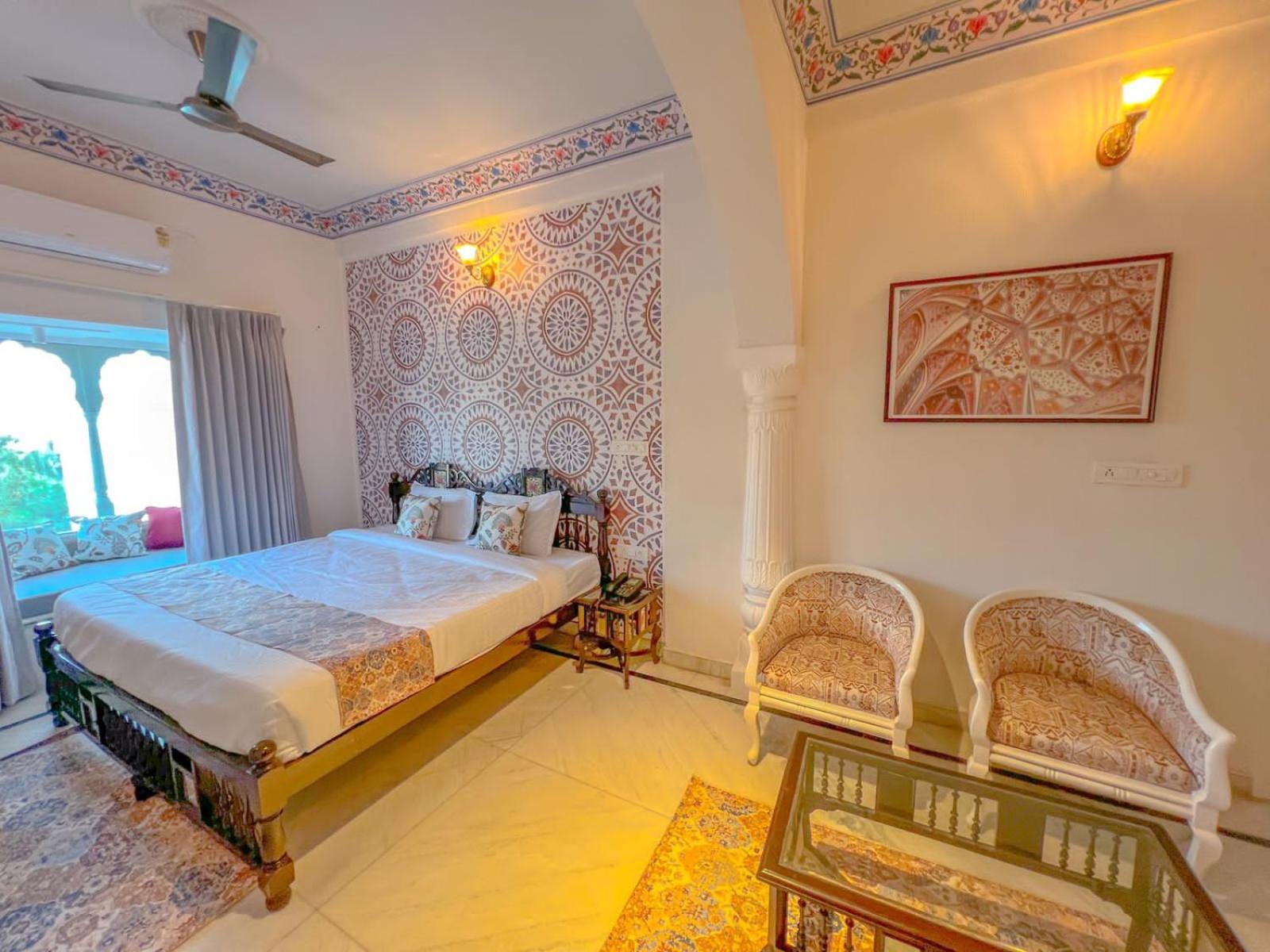 Deluxe Room - Photo 13