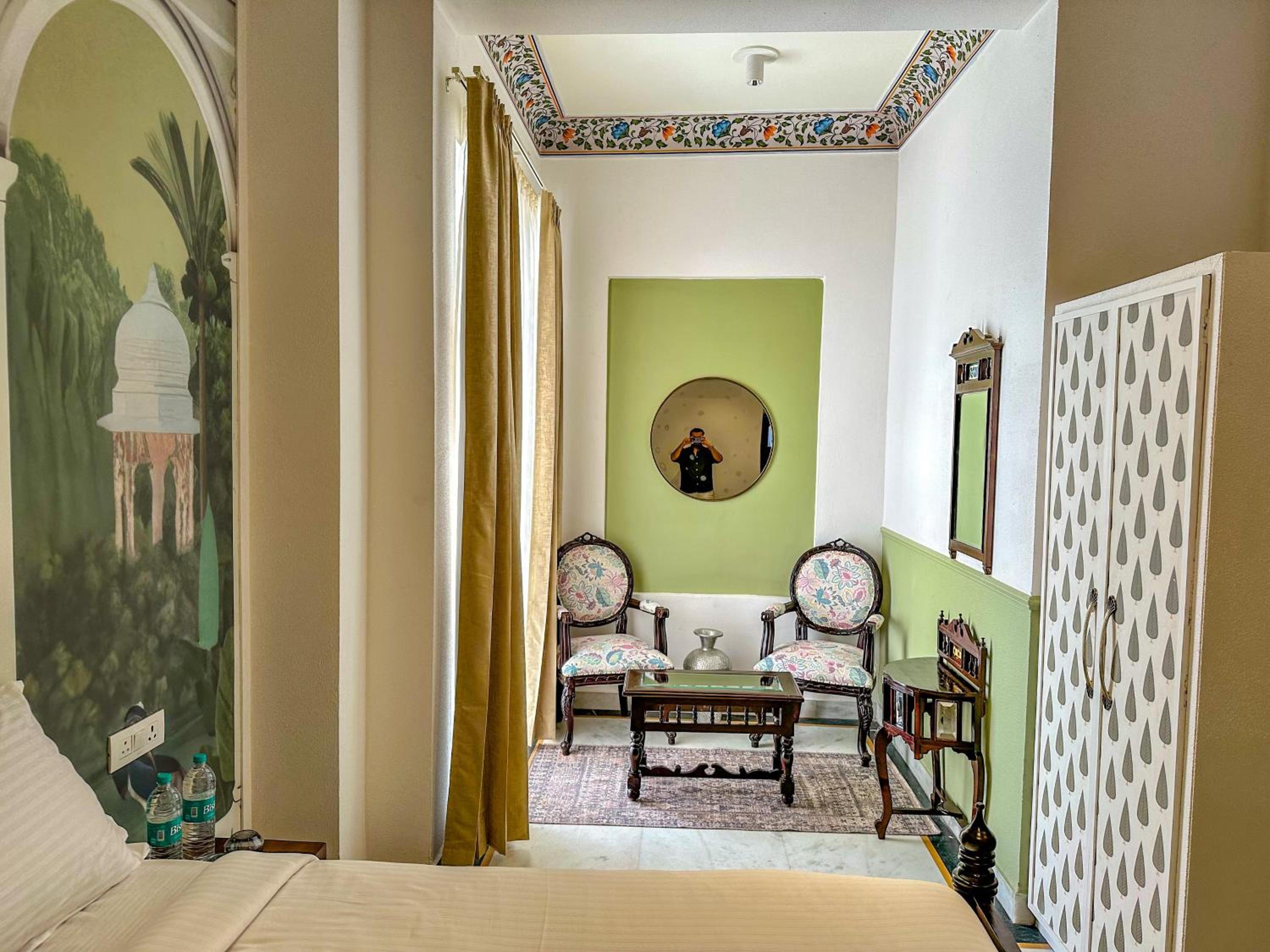 Deluxe Room - Photo 2