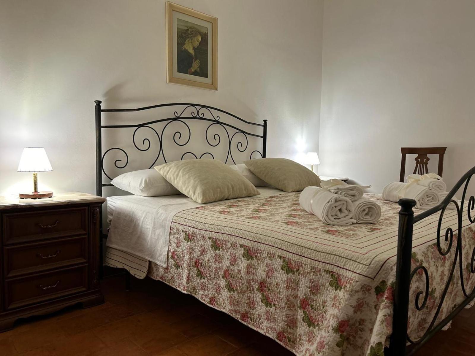 Standard Double Room with Shared Bathroom photo 1