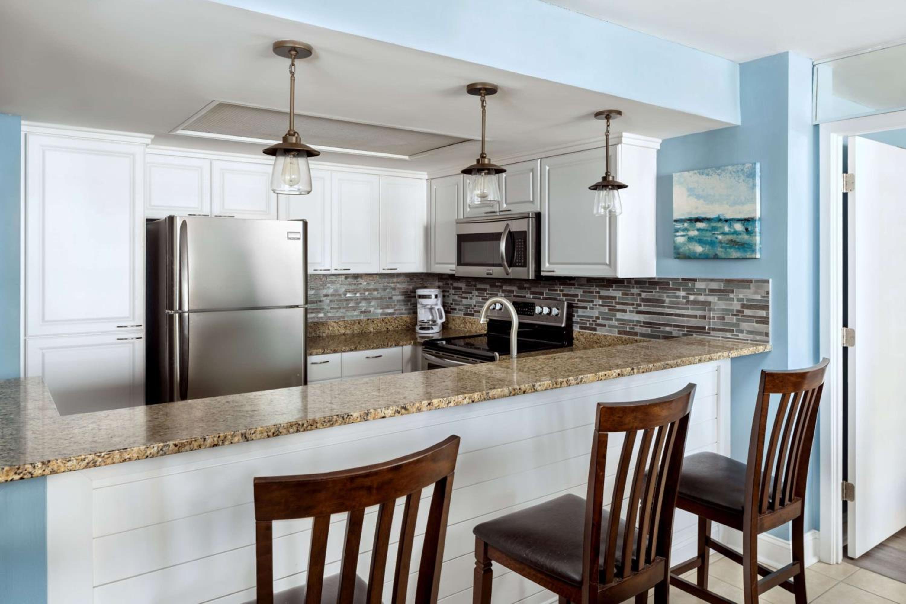 Three-Bedroom Ocean View Condo - Photo 7