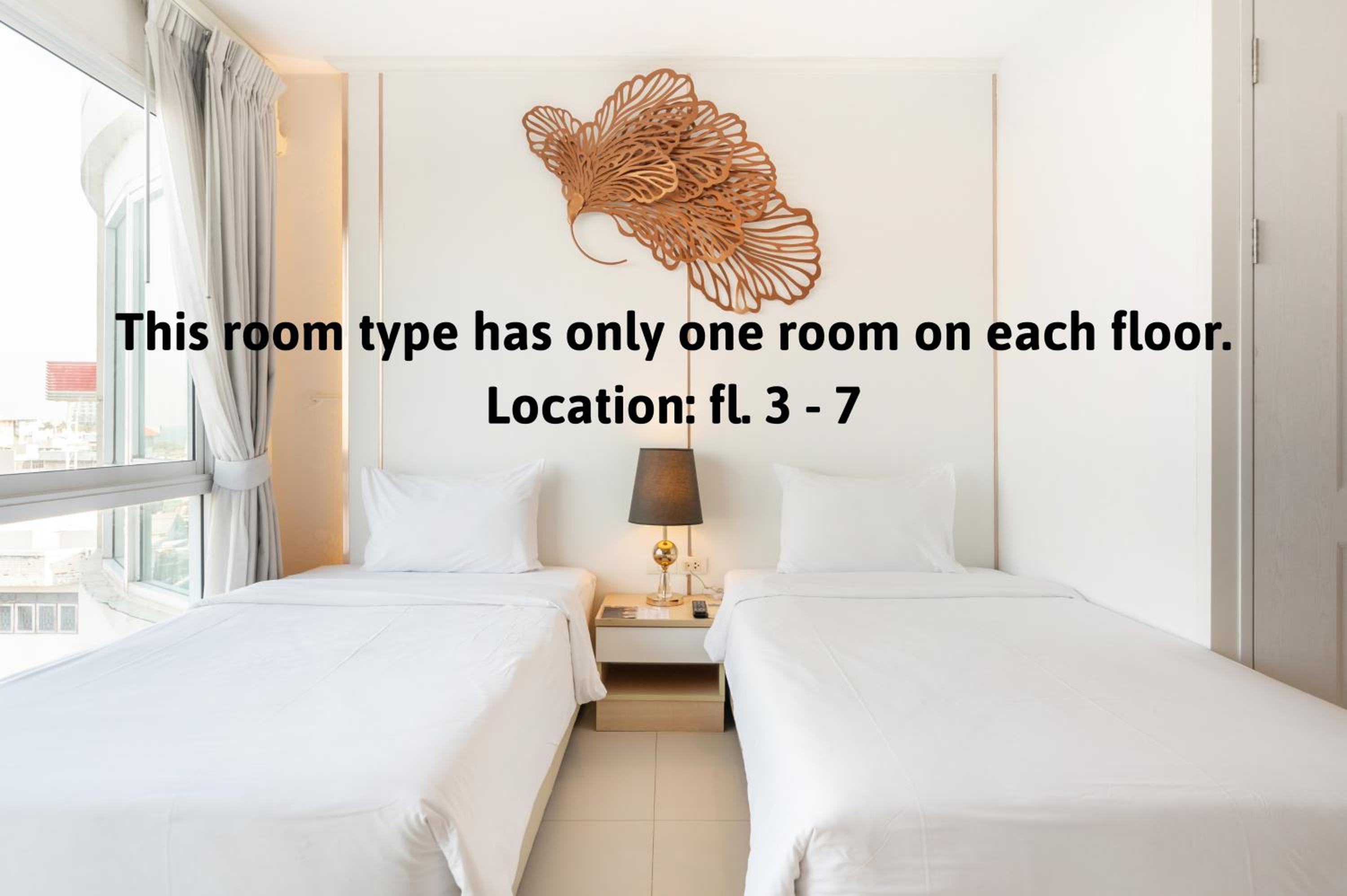 Standard Twin Room with Sofa photo 2