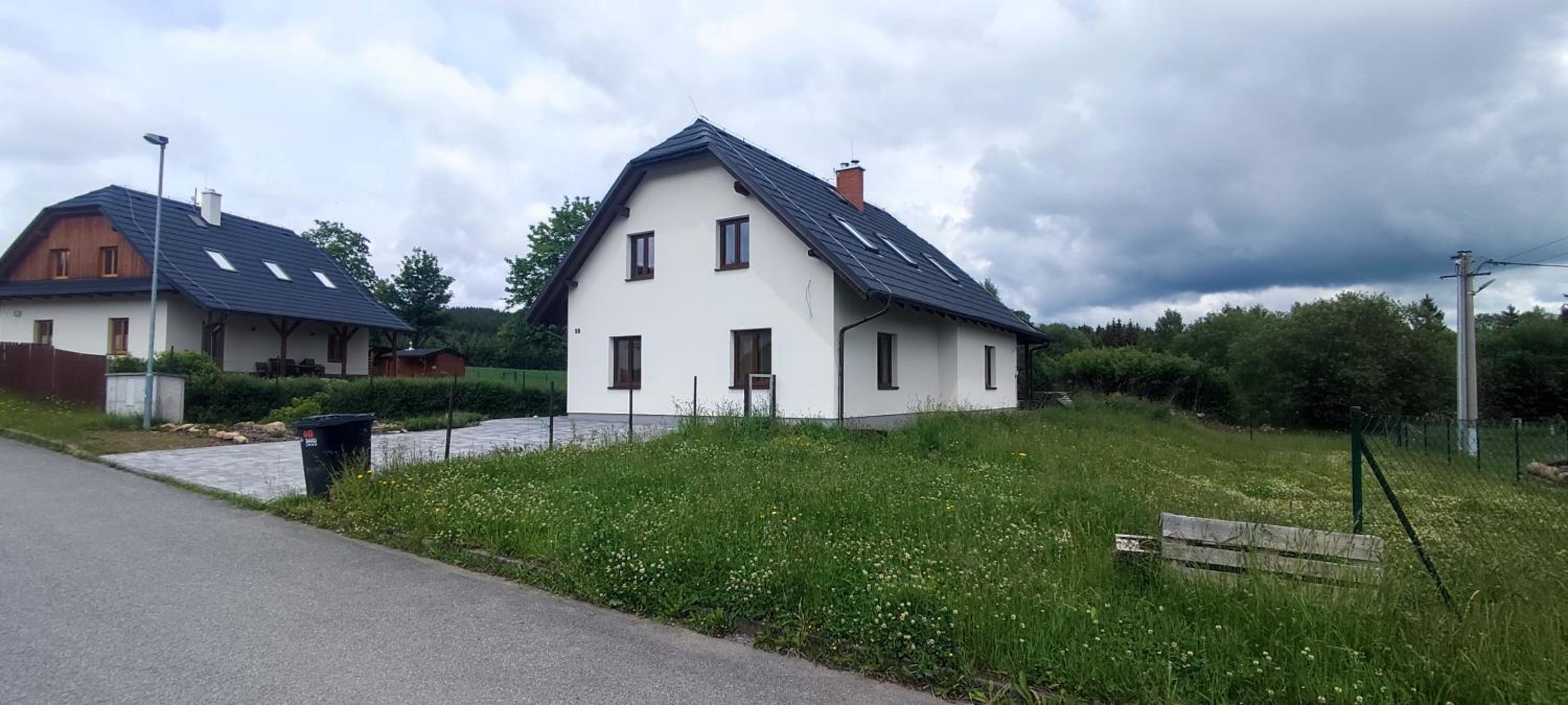 Three-Bedroom House photo 3