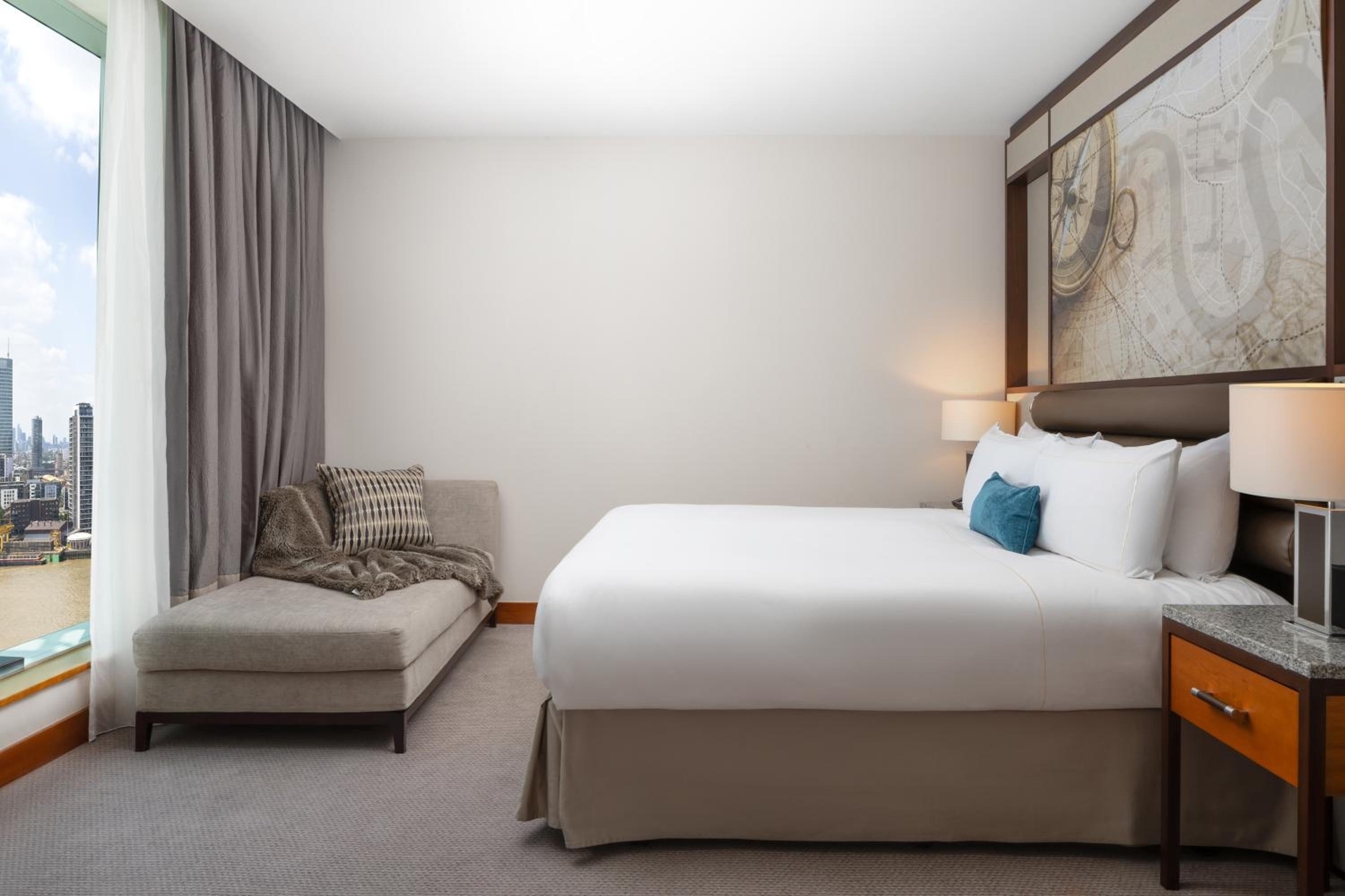 One-Bedroom Suite photo 3