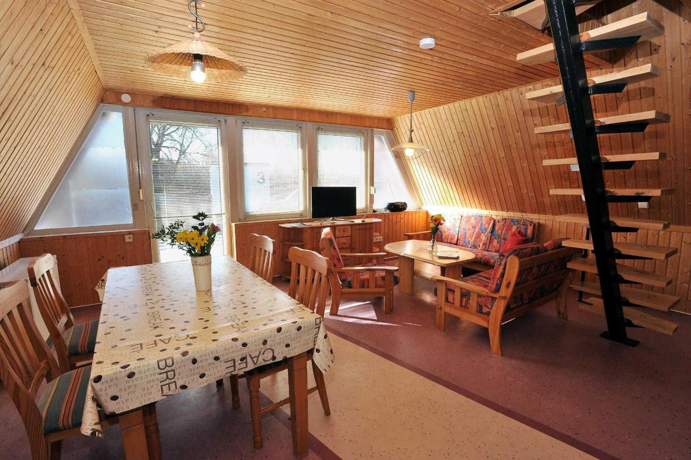 Two-Bedroom House photo 3