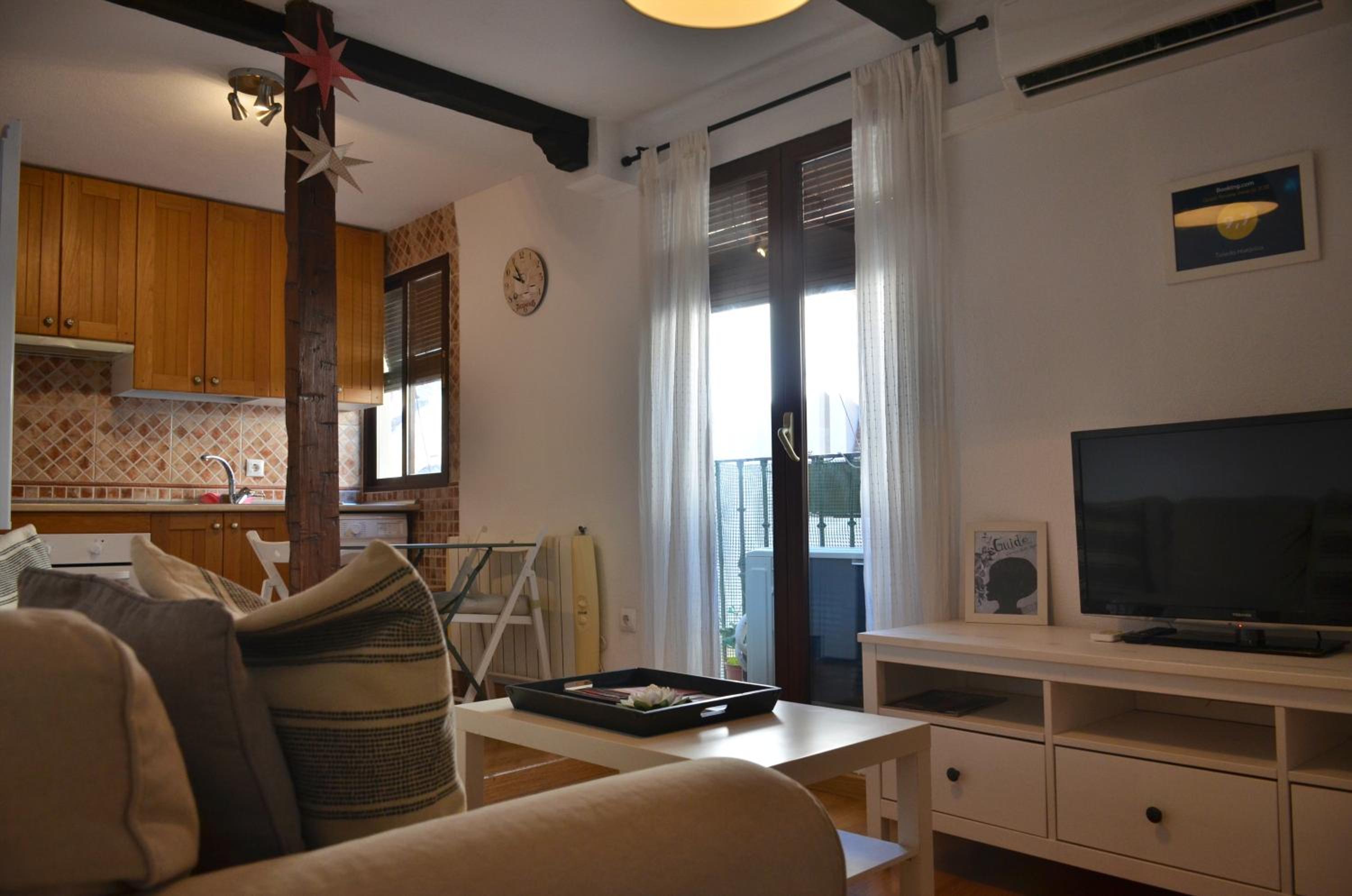 Standard Apartment - Photo 5