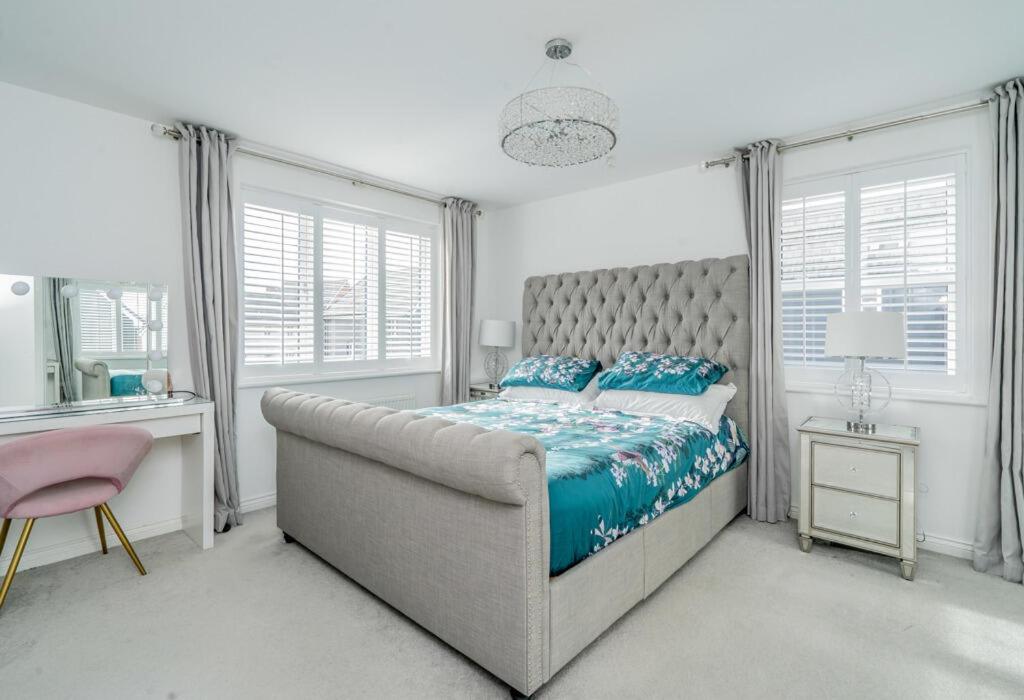 Deluxe Double Room with Shower