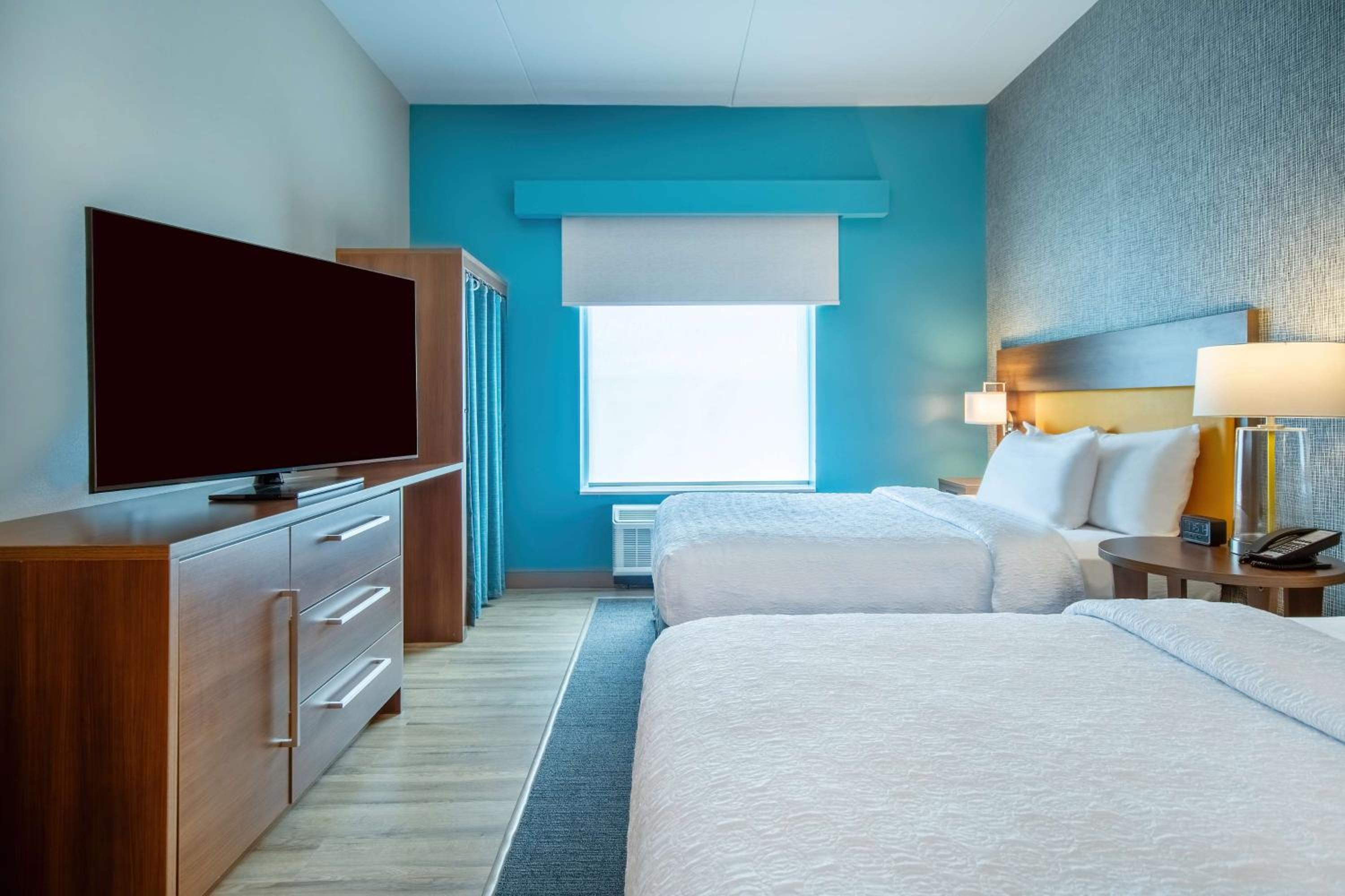 Suite with Two Queen Beds and Tub - Mobility Accessible - Photo 1