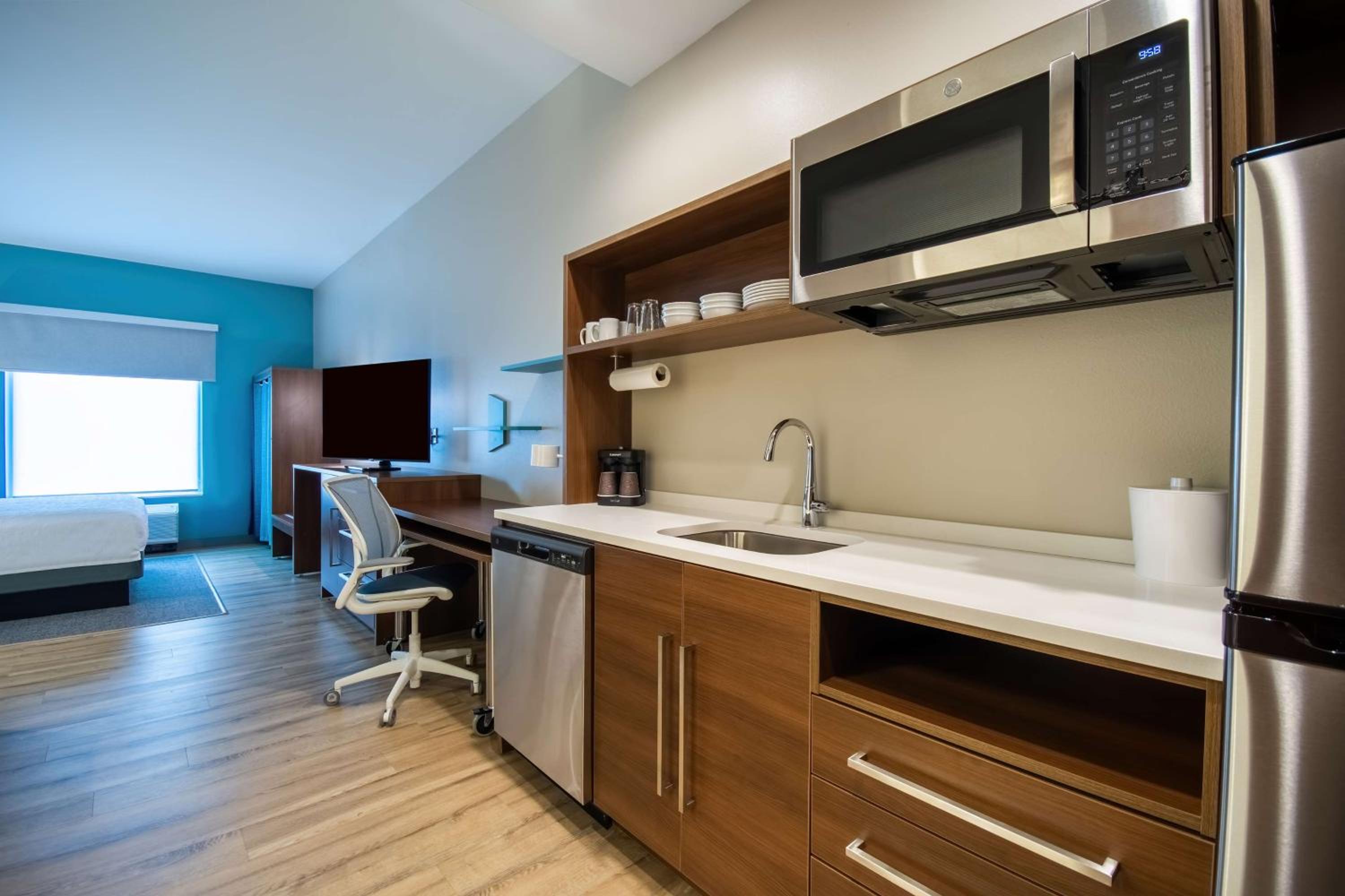 King Studio Suite - Photo 3