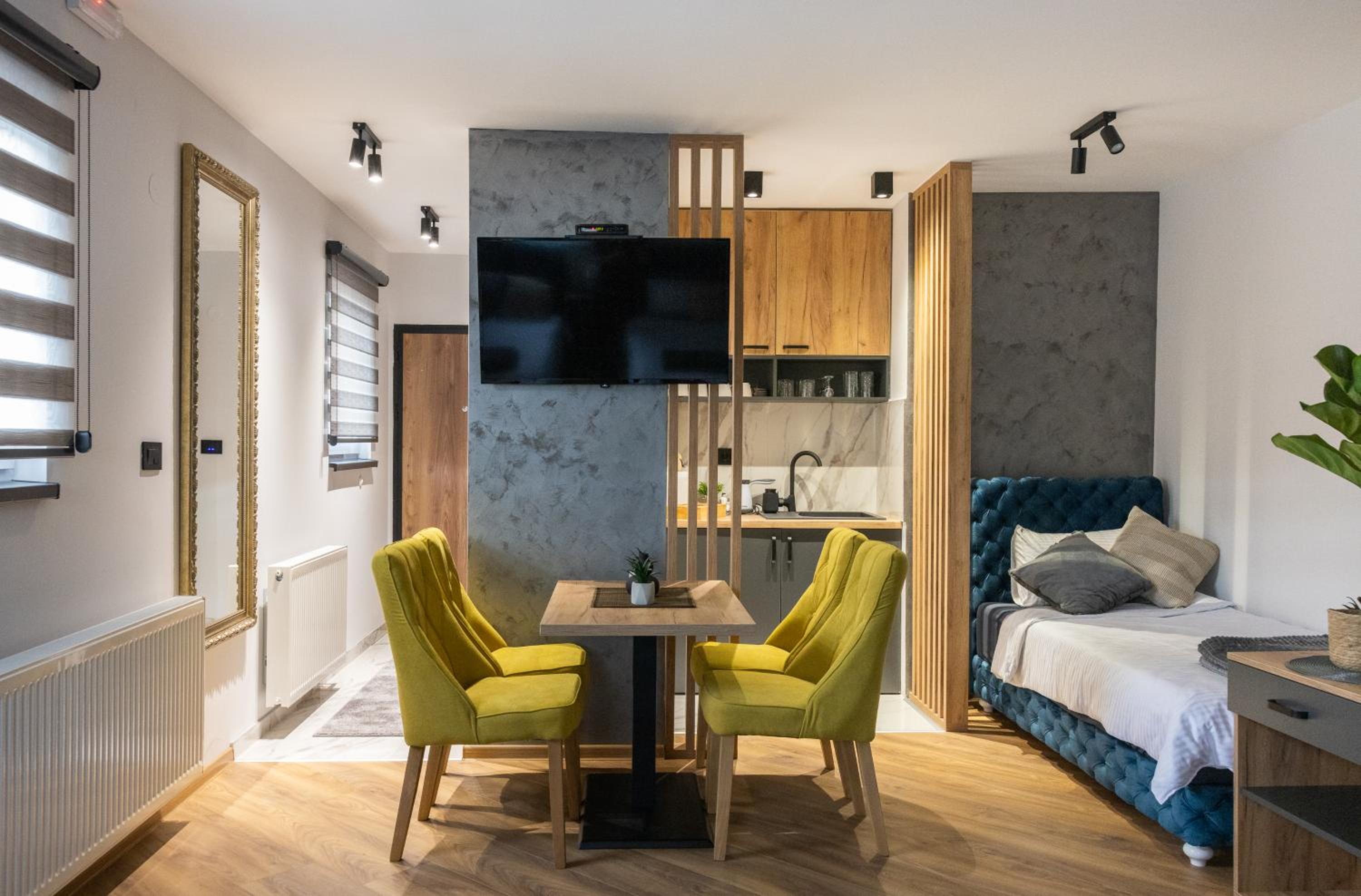 One-Bedroom Apartment