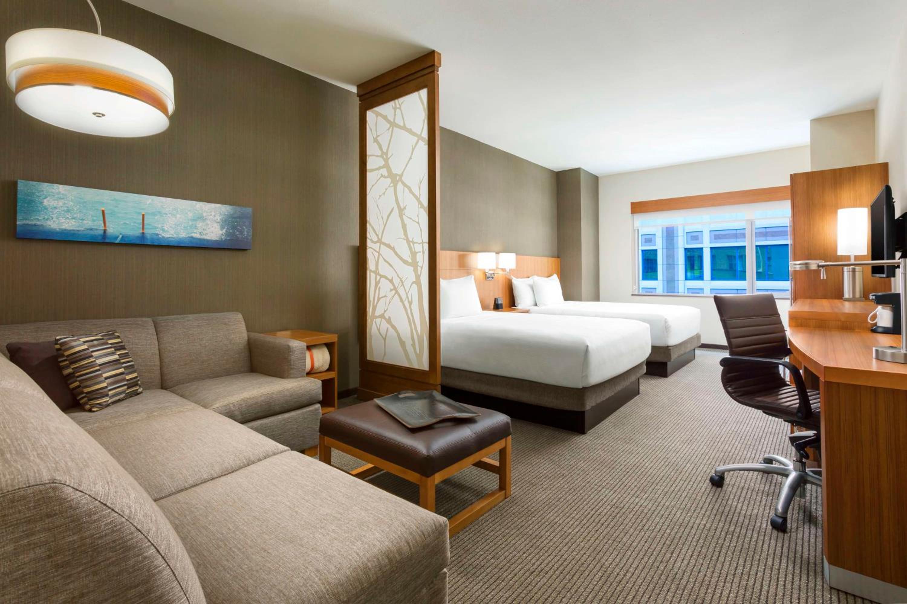 Queen Room with Two Queen Beds and View
