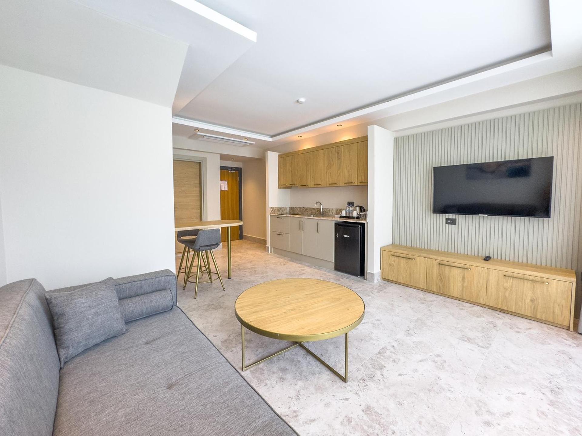 Duplex Suite - Photo 11