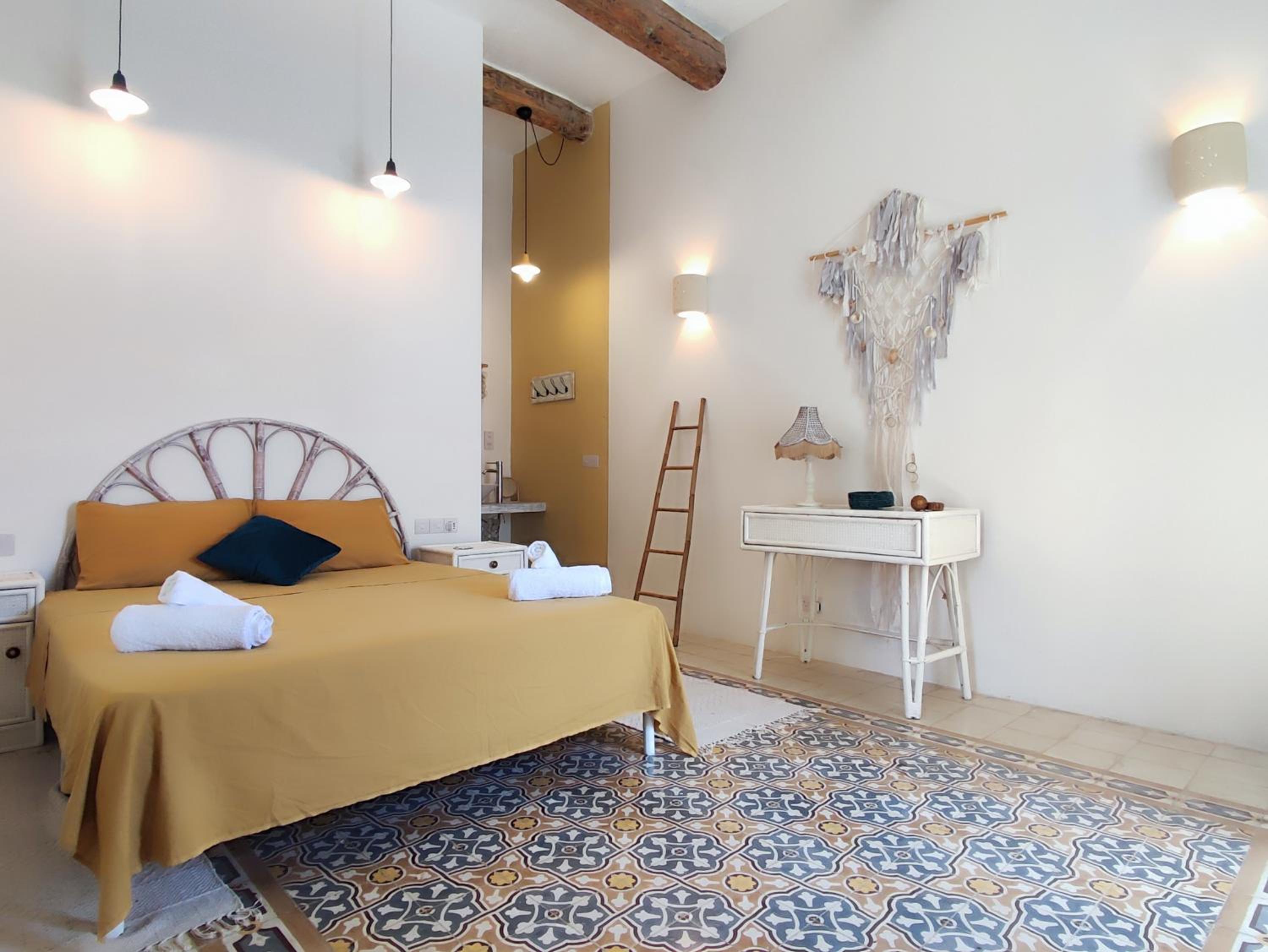 Double Room with Private Bathroom photo 2