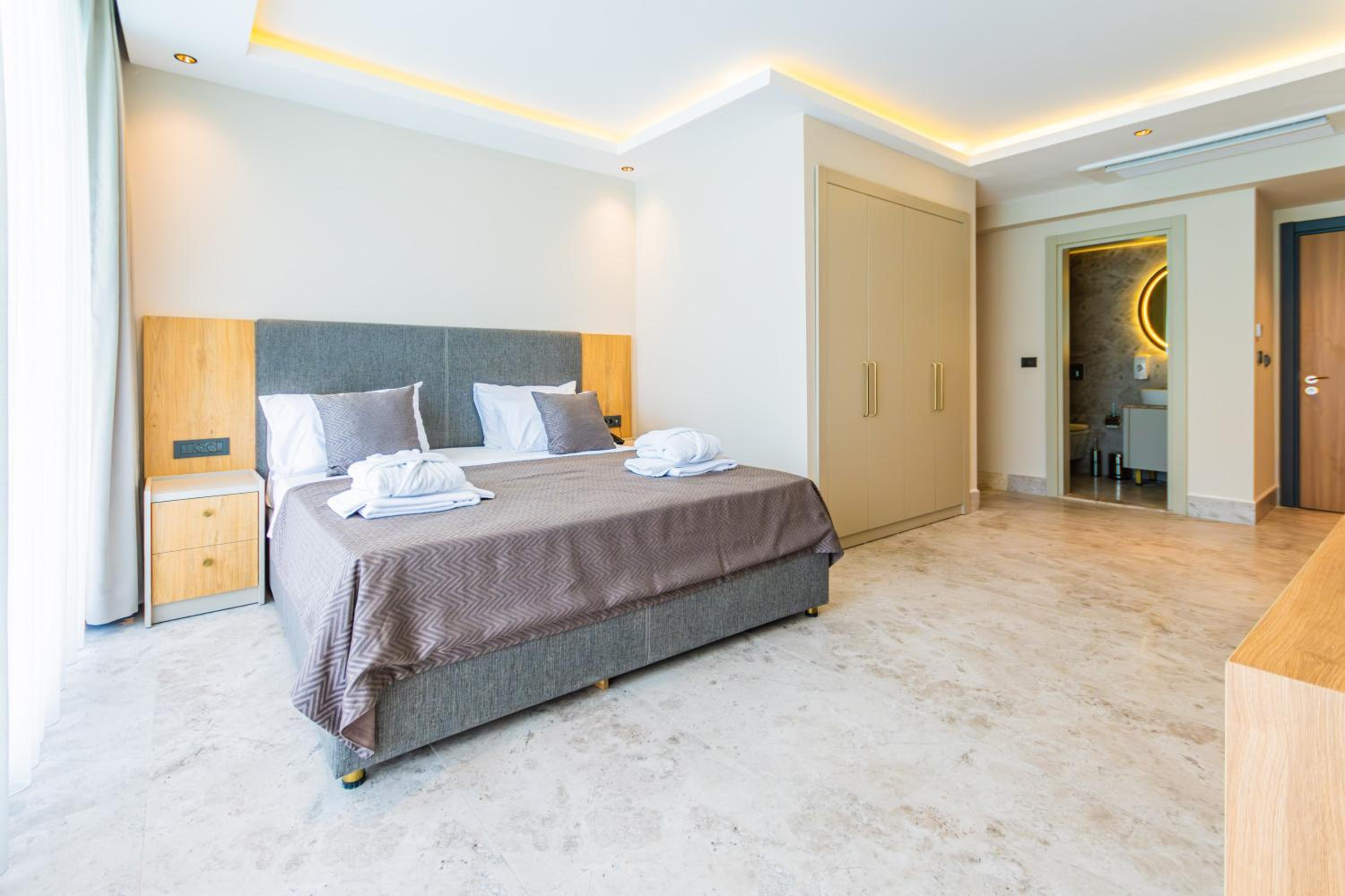 Superior Suite