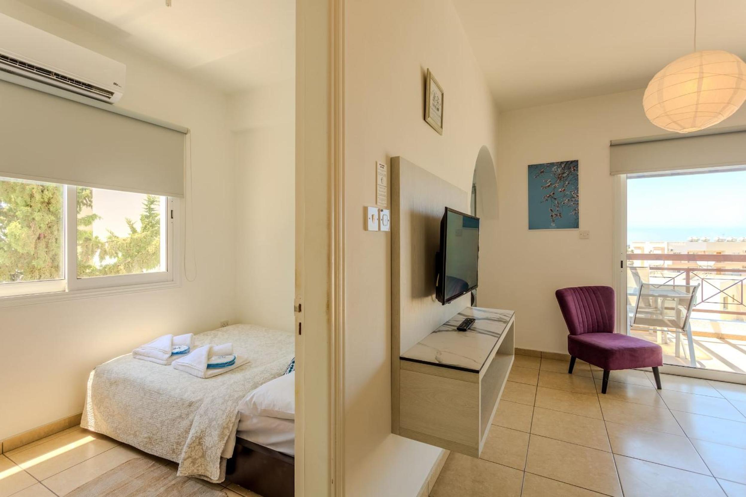 Two-Bedroom Apartment with Two Double Beds photo 1