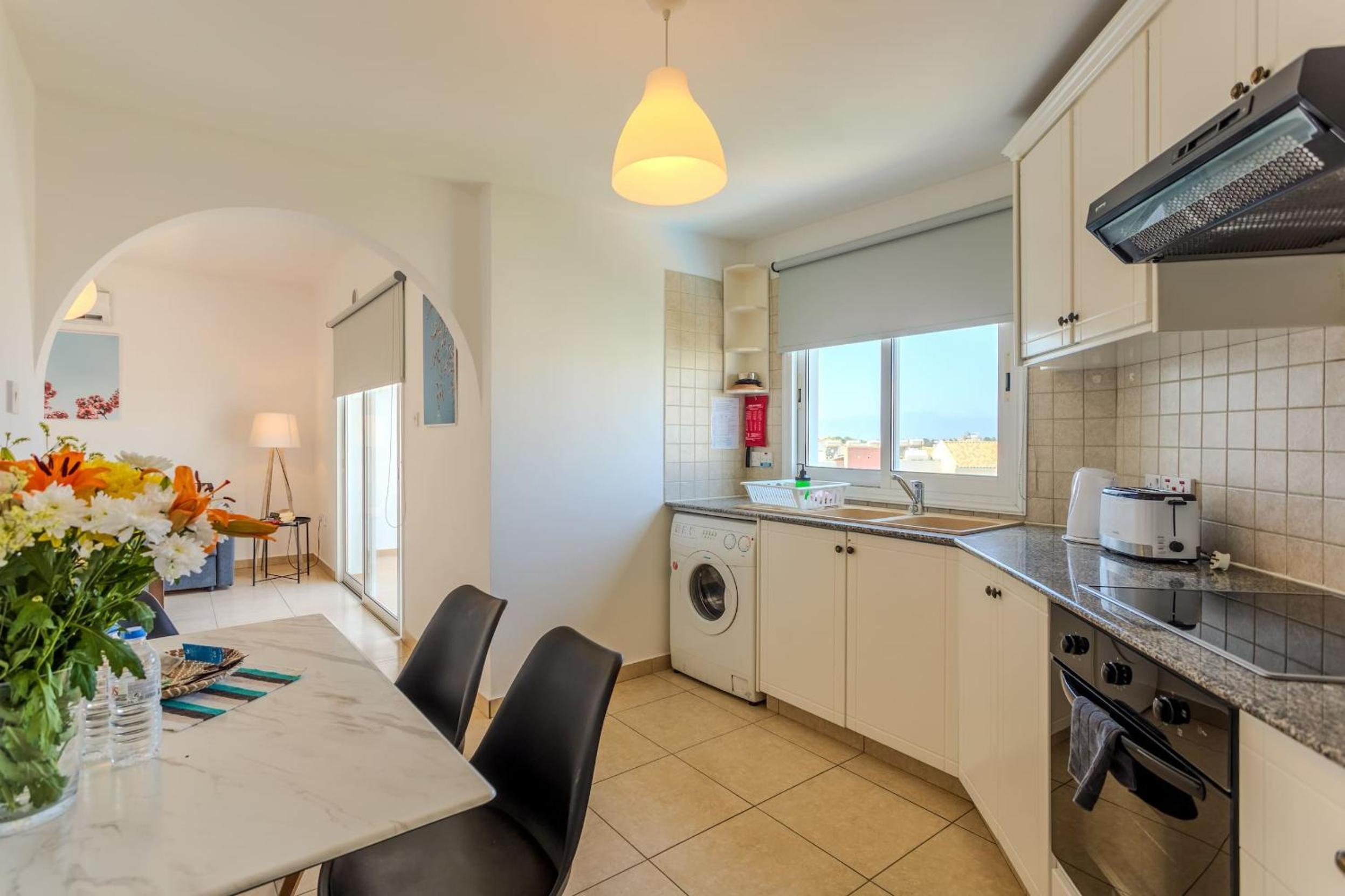 Two bedroom en-suite Apartment photo 3