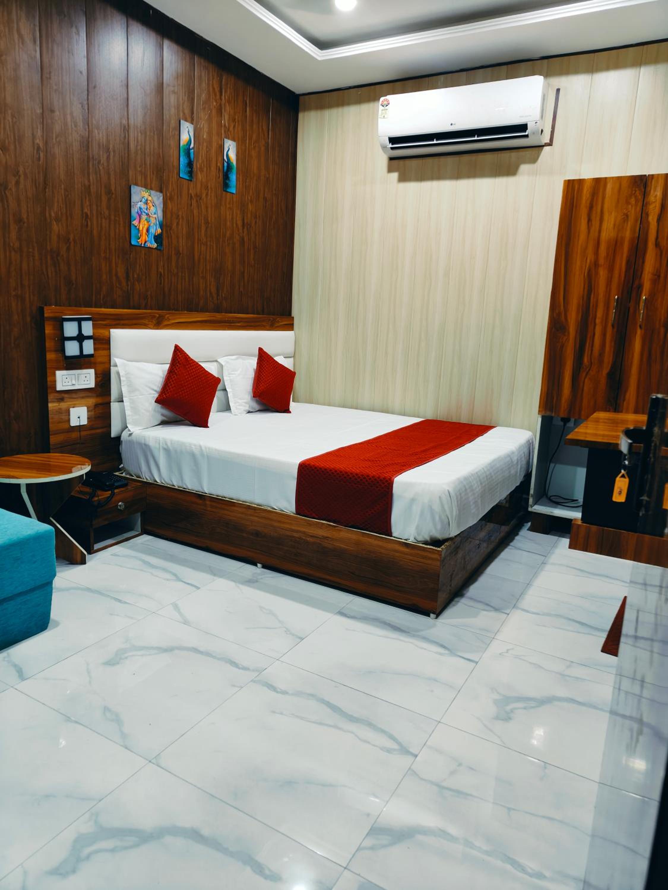 Deluxe Double Room With Shower photo 1