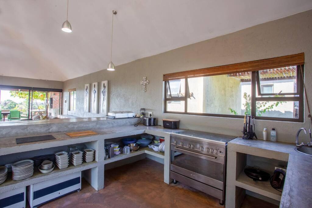 Four-Bedroom Vacation Home photo 2