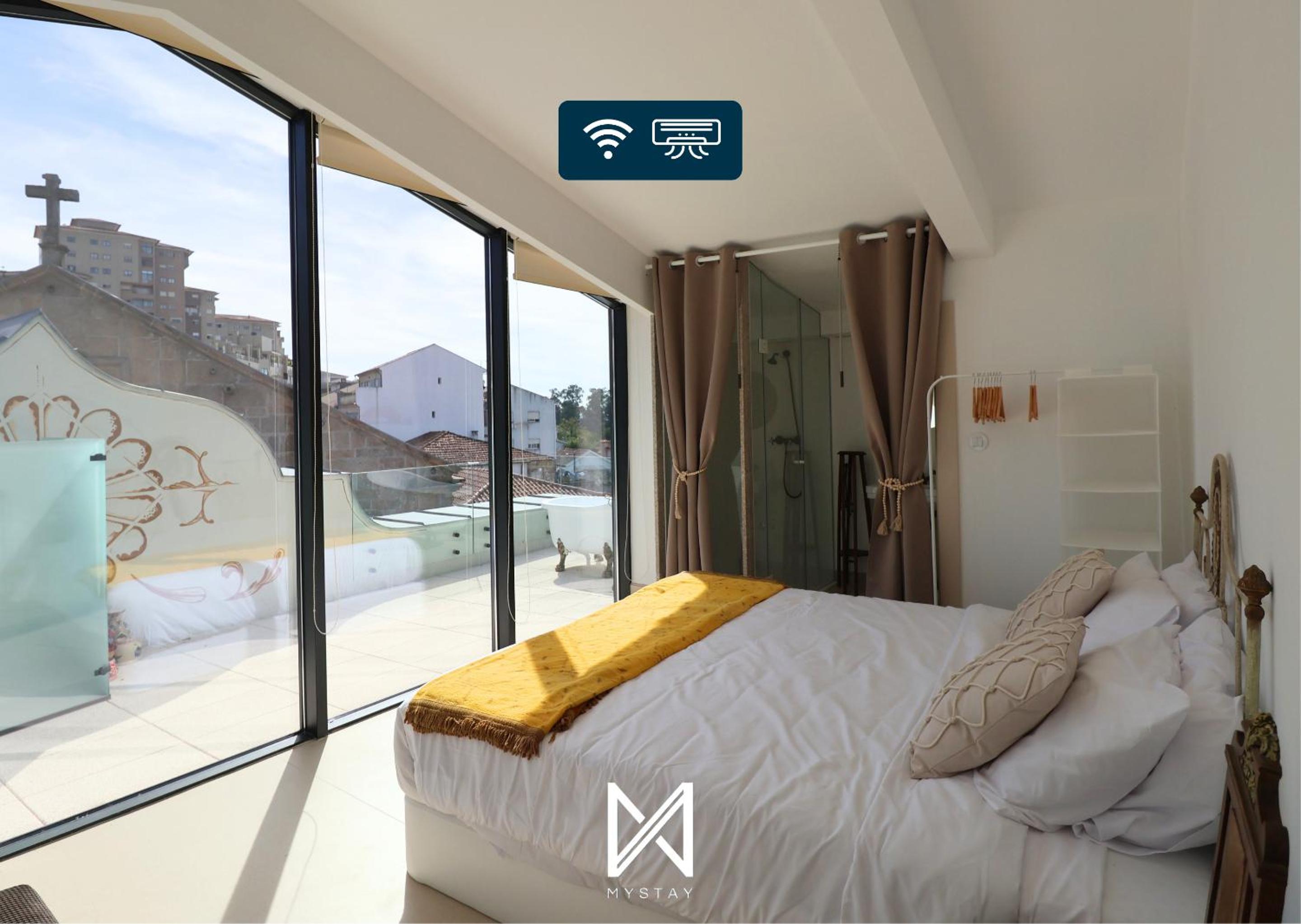 Deluxe Double or Twin Room with Balcony photo 1