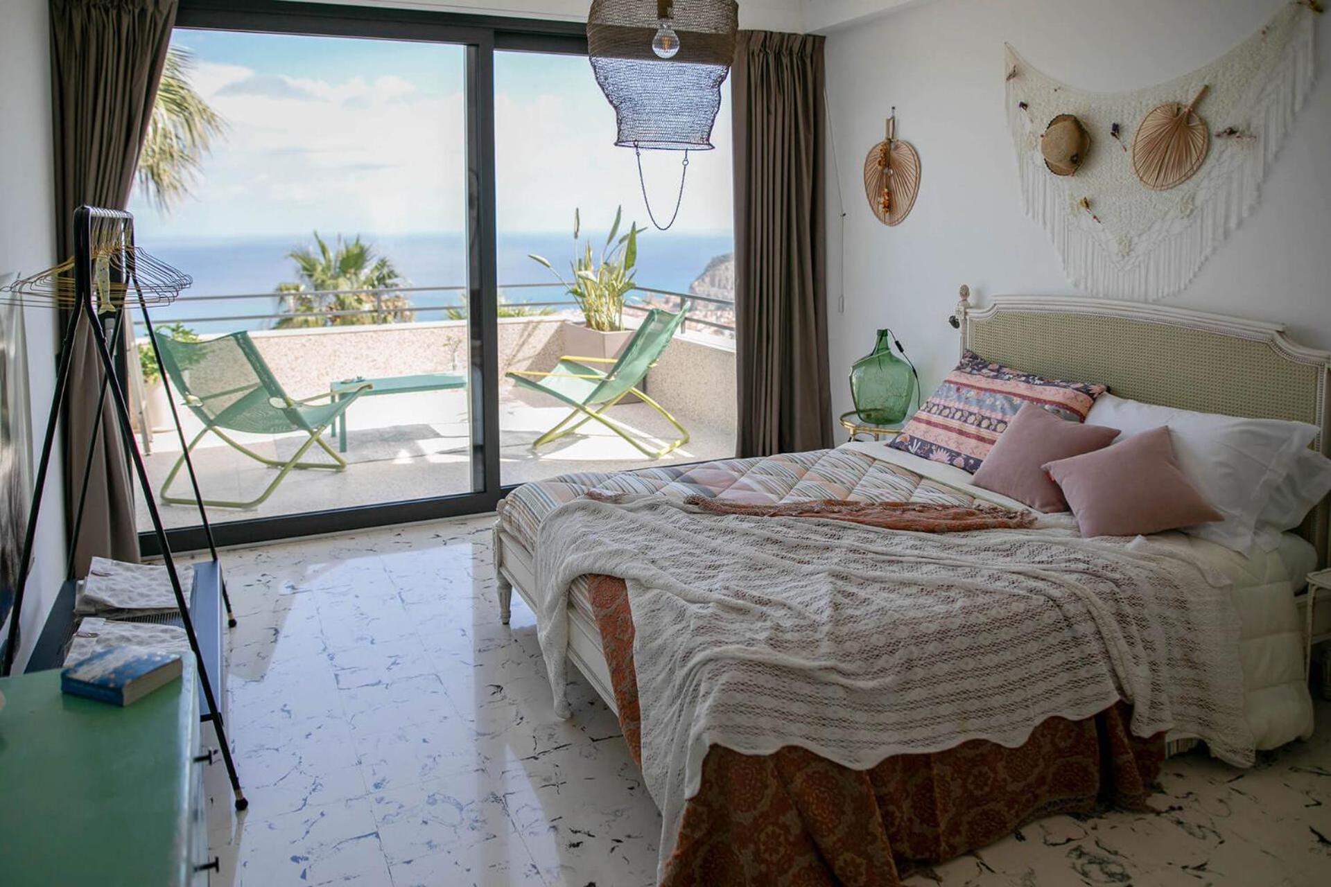 Deluxe Double Room with Balcony and Sea View