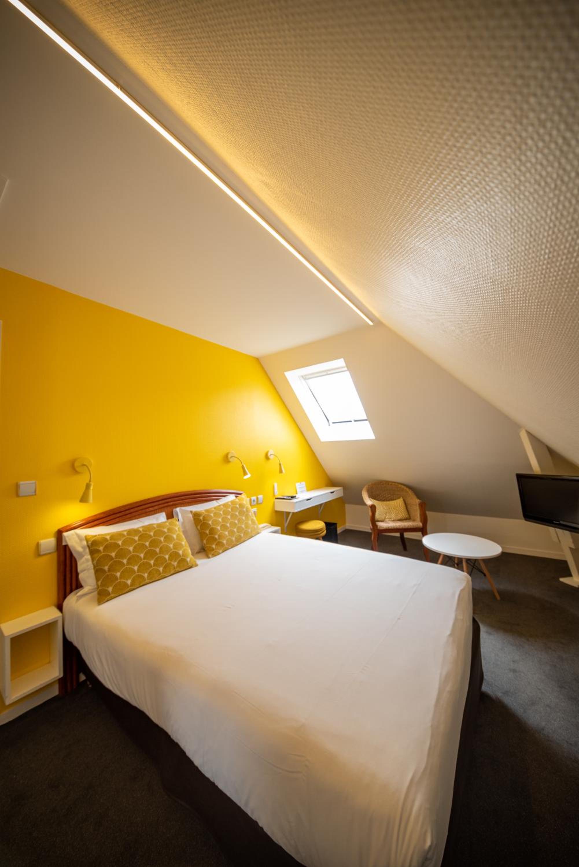 Standard Double Room 4th Floor photo 1