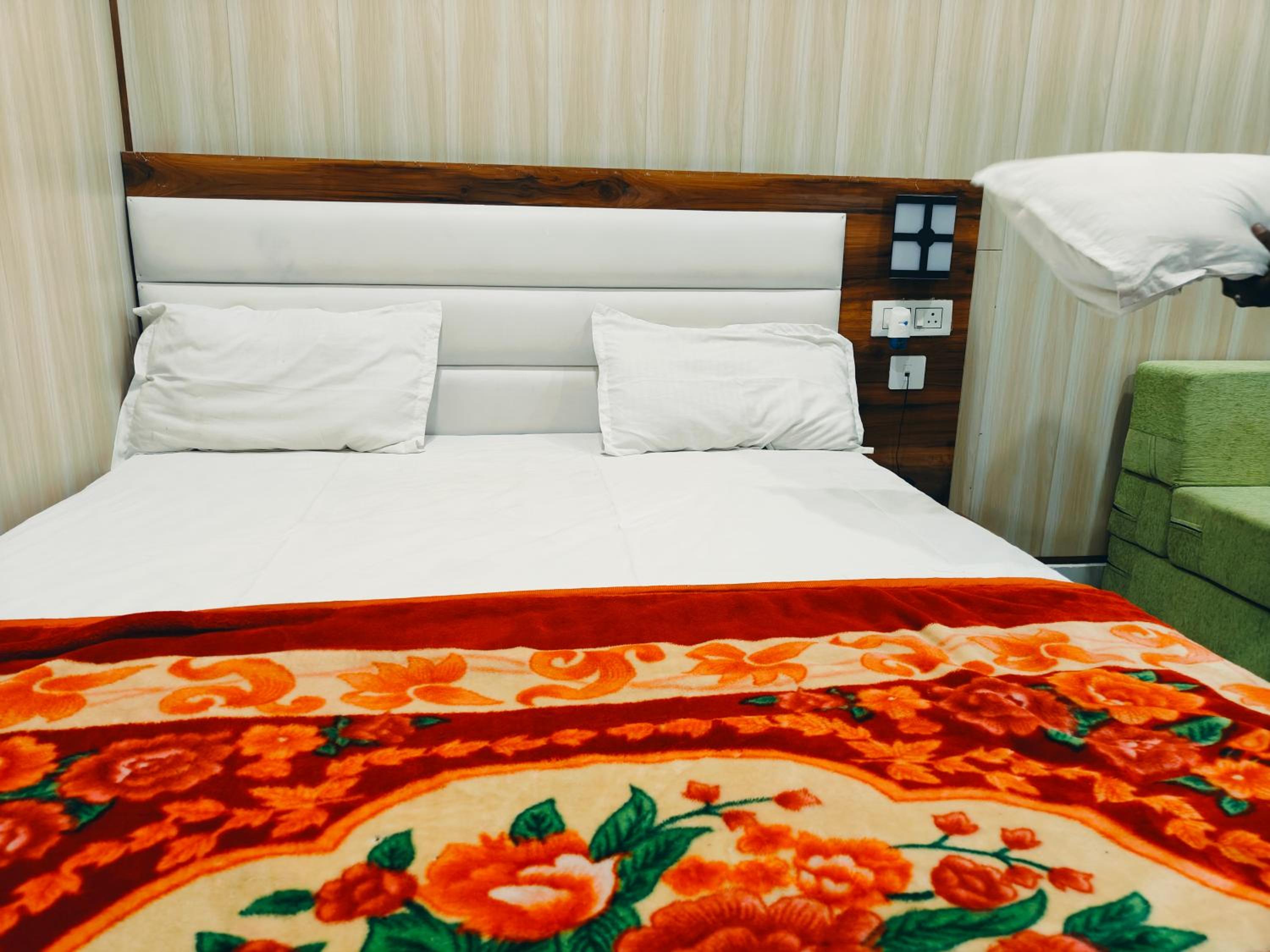 Luxury Triple Room photo 3