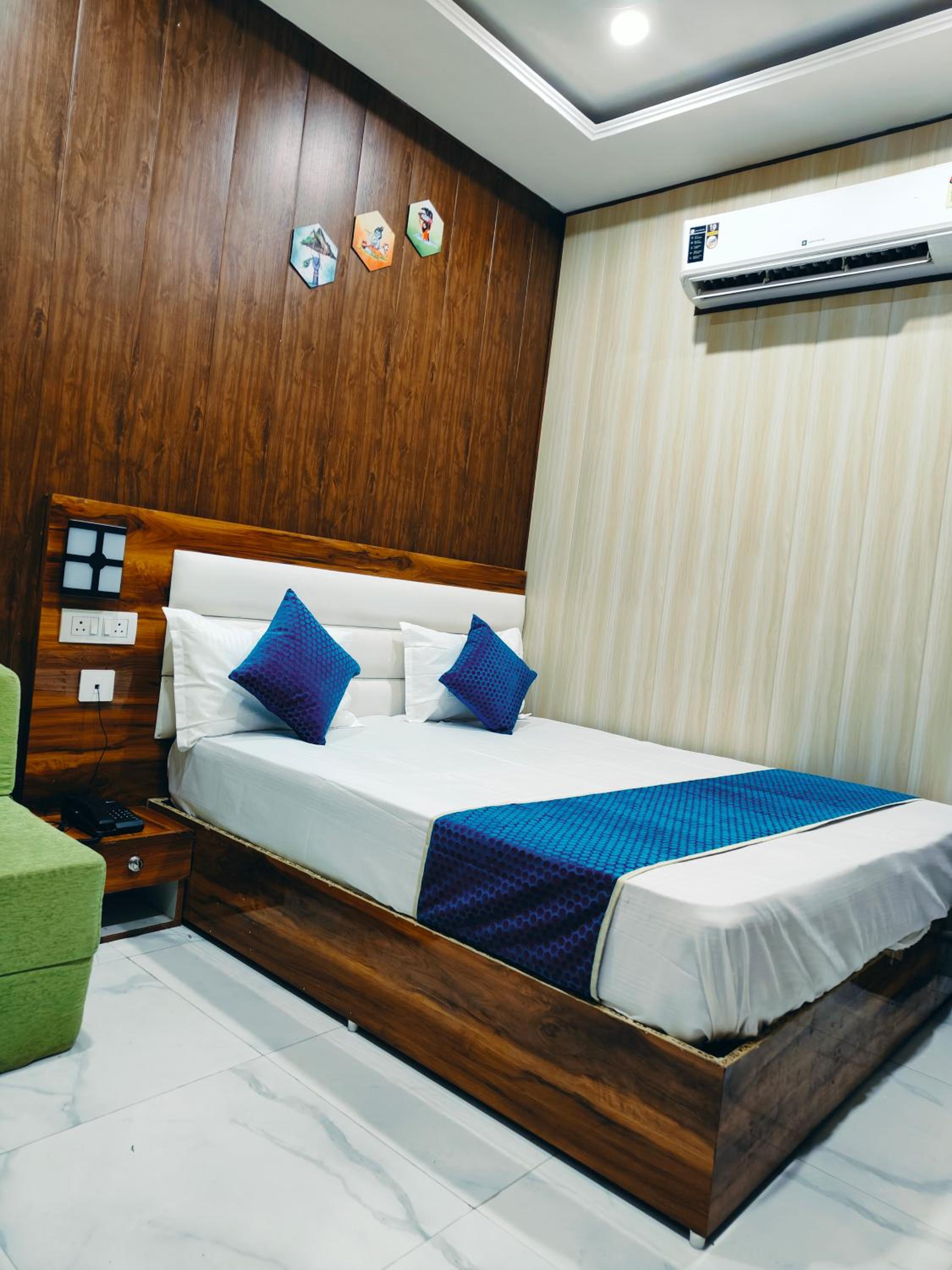 Deluxe Double Room With Shower photo 2