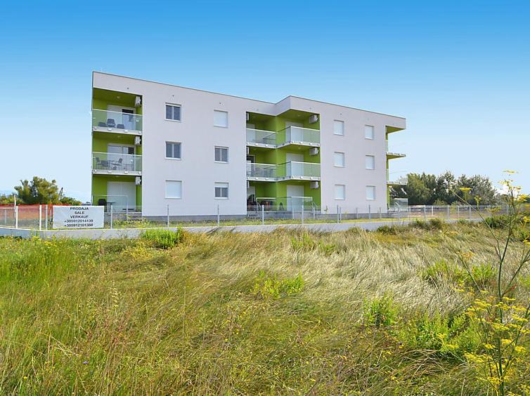 Apartment - Ground Floor photo 1
