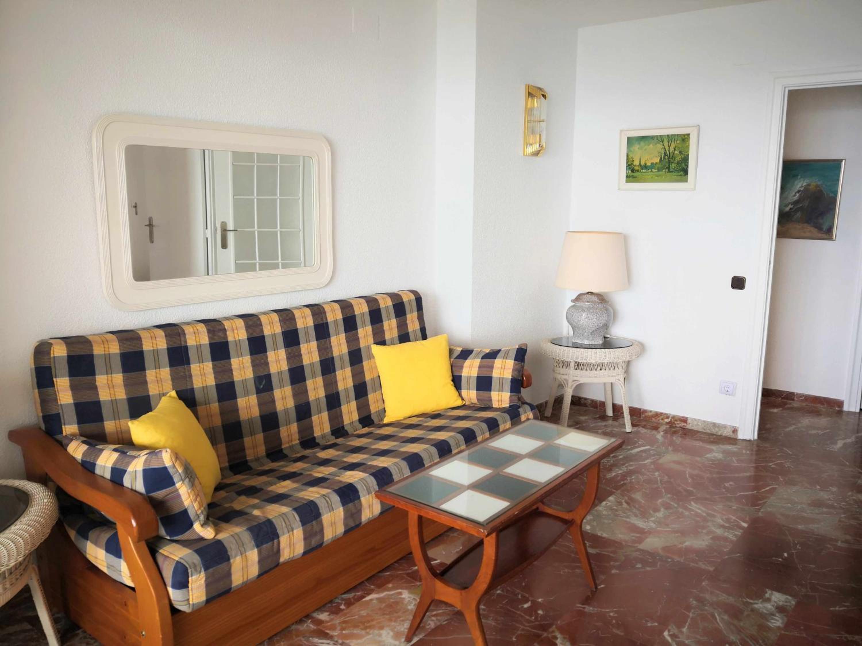 Apartamento con vista al mar