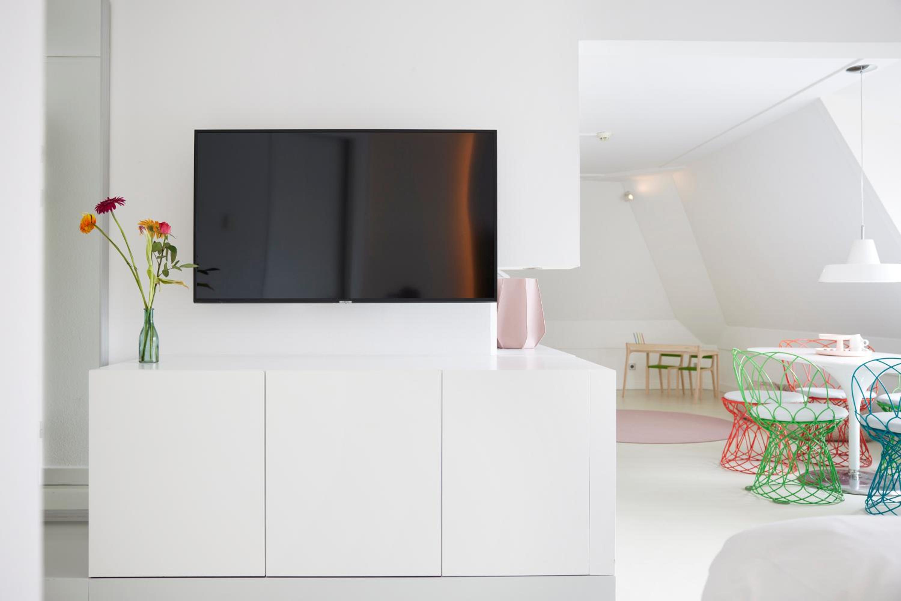 Family Room - Photo 3