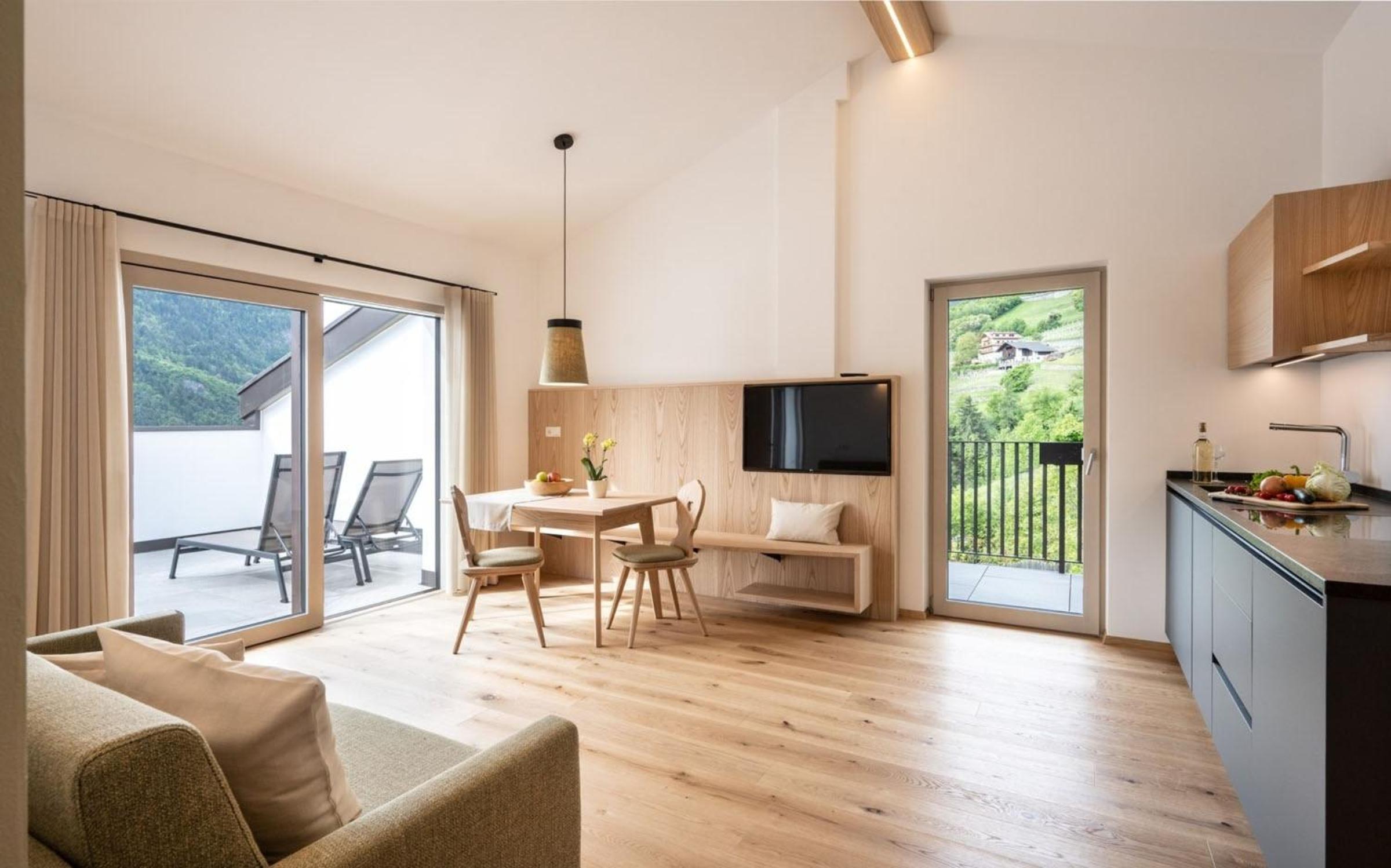 Two-Bedroom Deluxe Apartment with Garden View