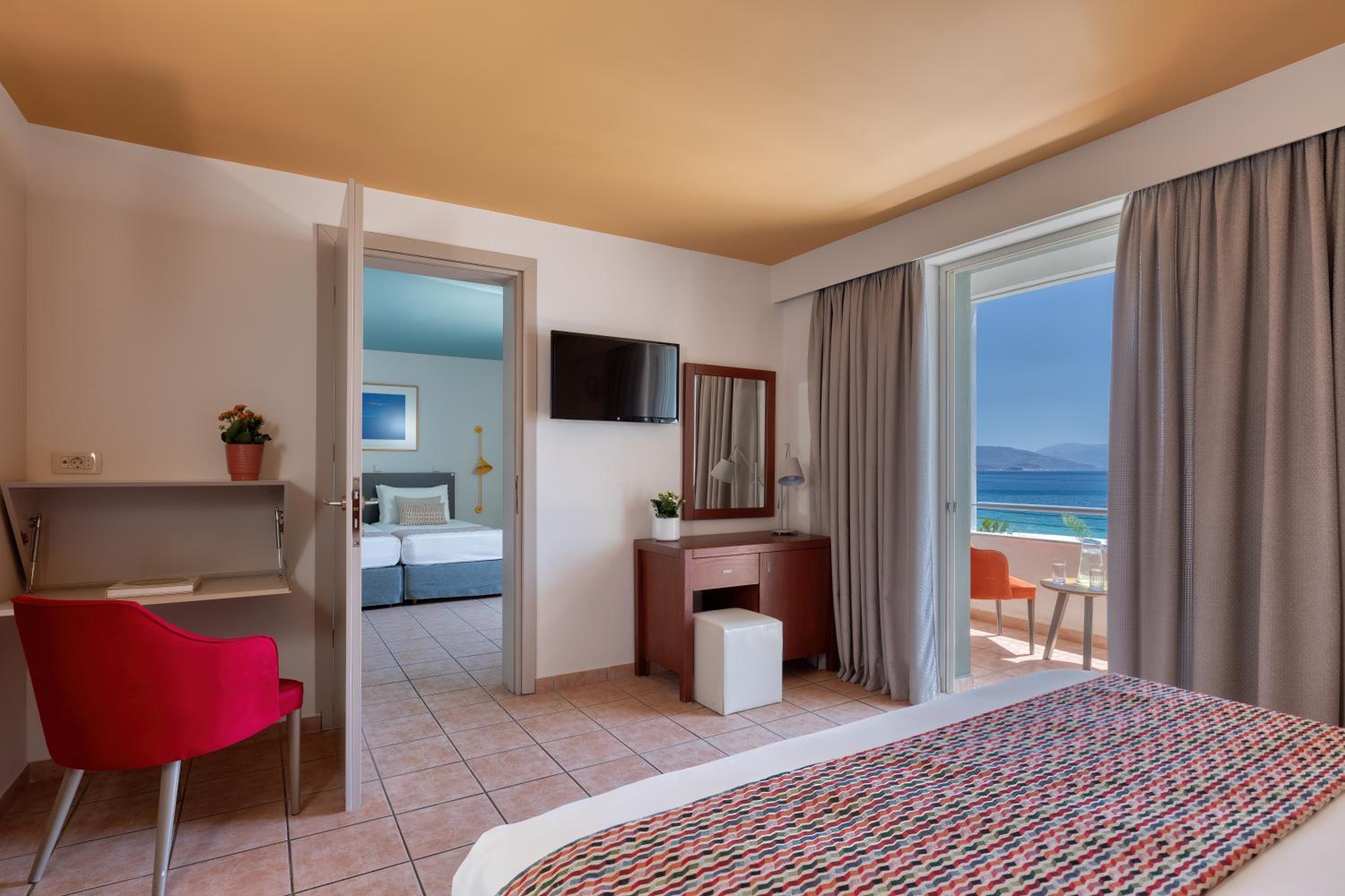 Family Suite - Photo 2