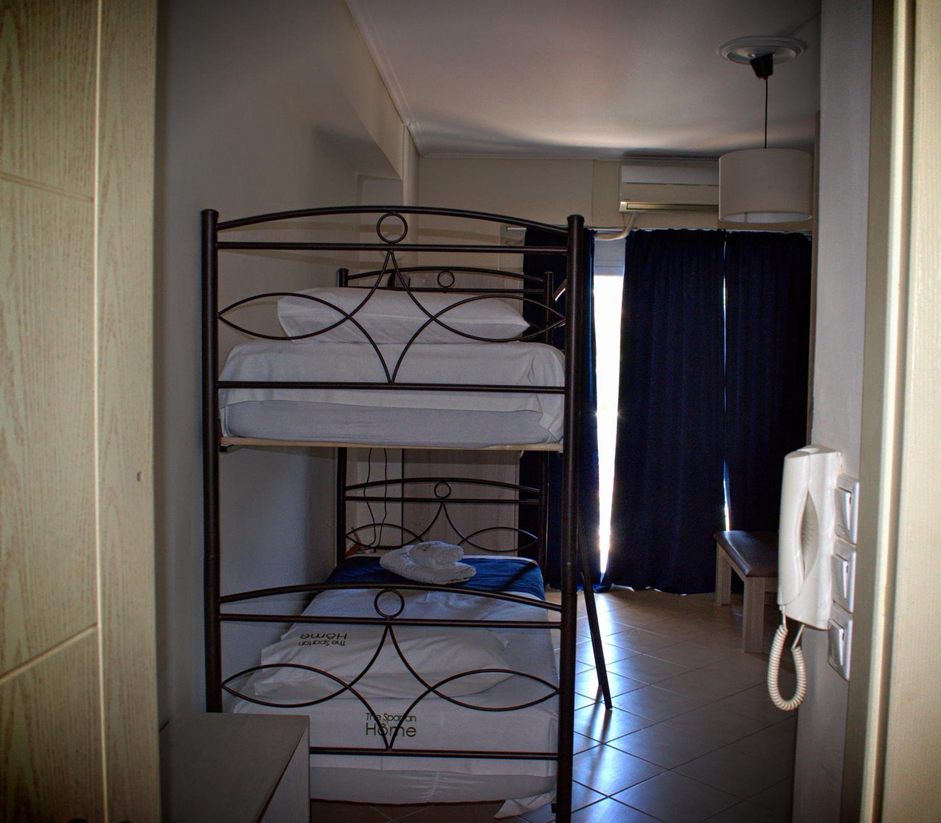 Apartment with Mountain View - Photo 6