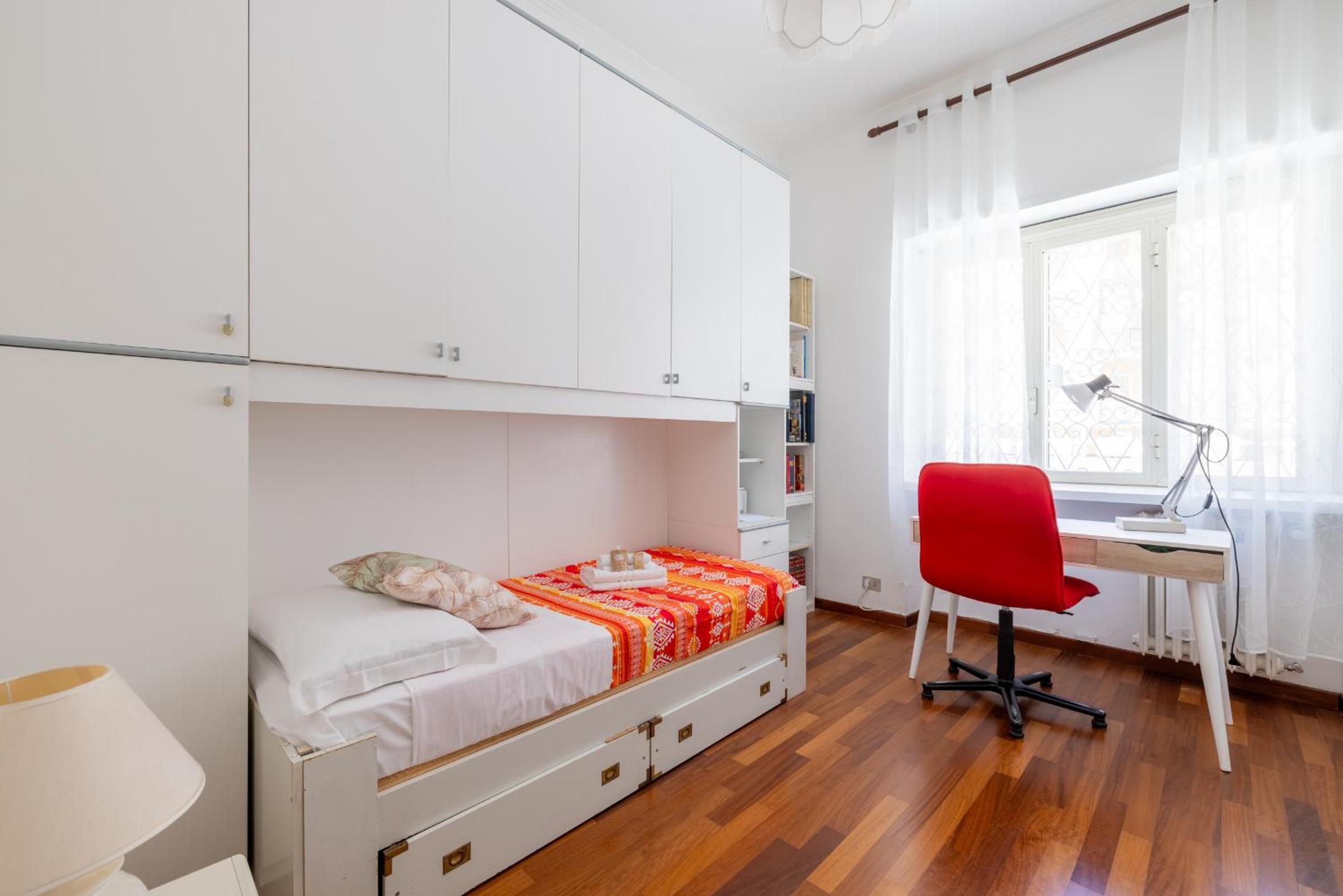 Three-Bedroom Apartment with Balcony