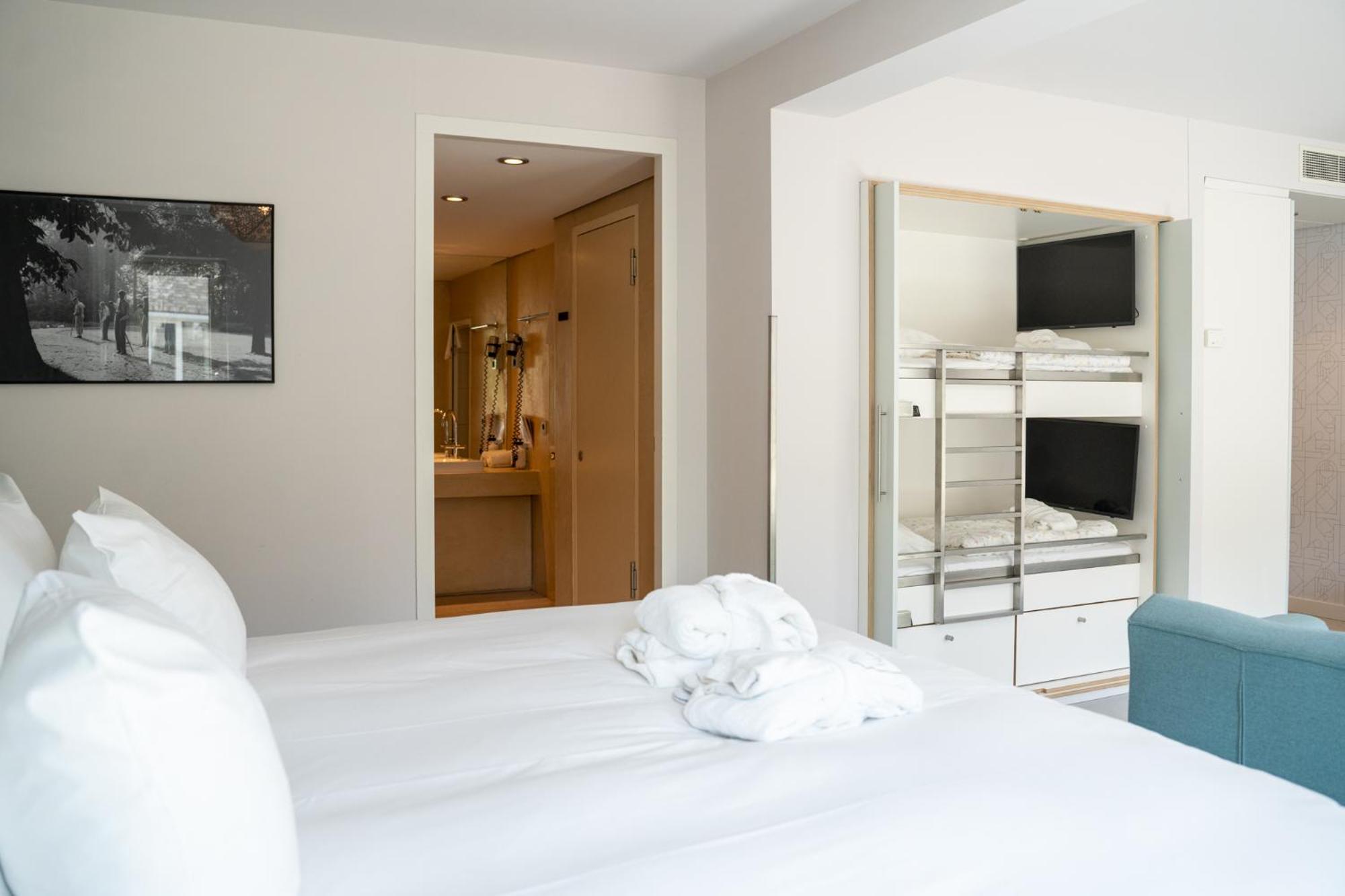 Waterfront Junior Suite with terrace - Photo 9