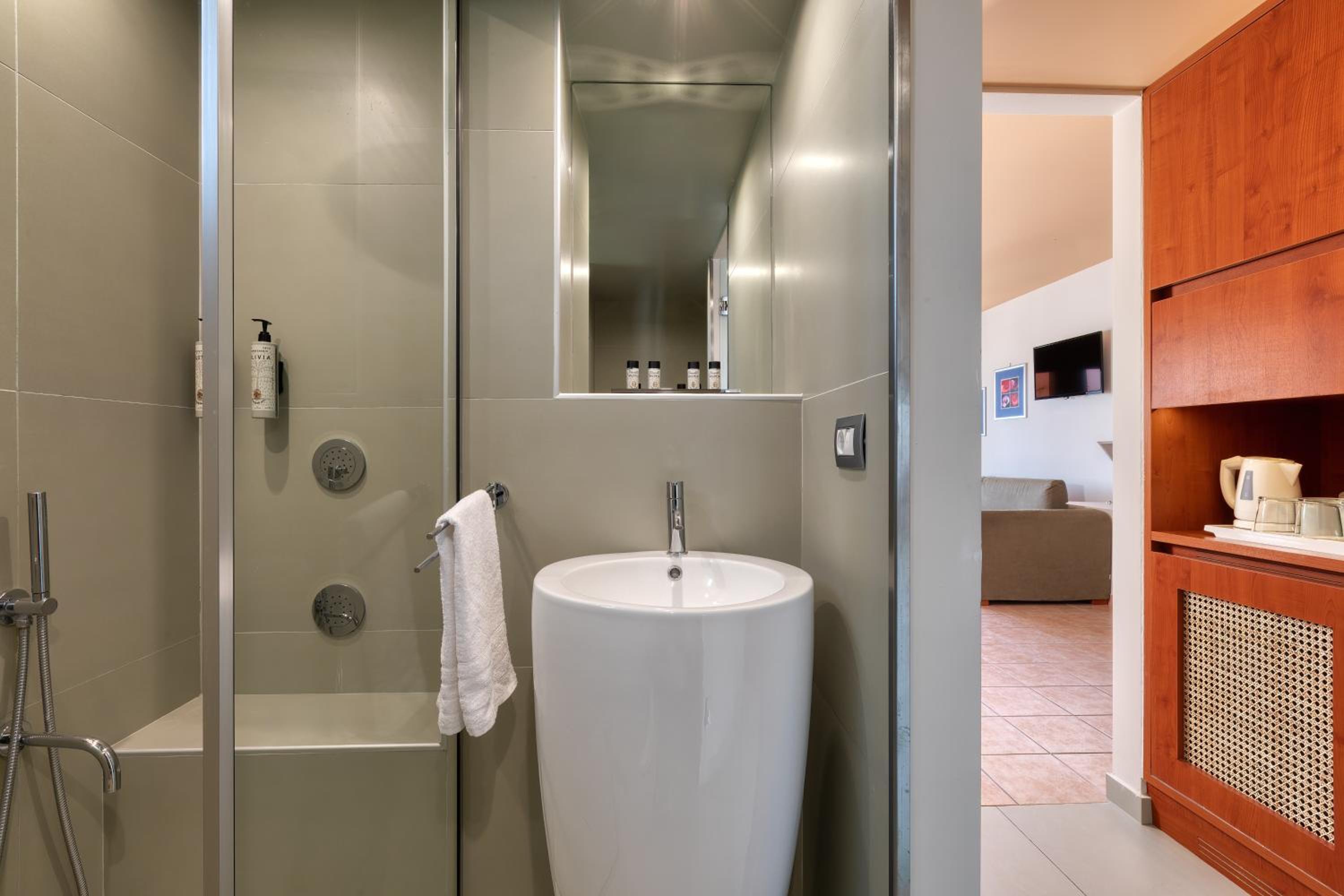 Junior Suite - Photo 6