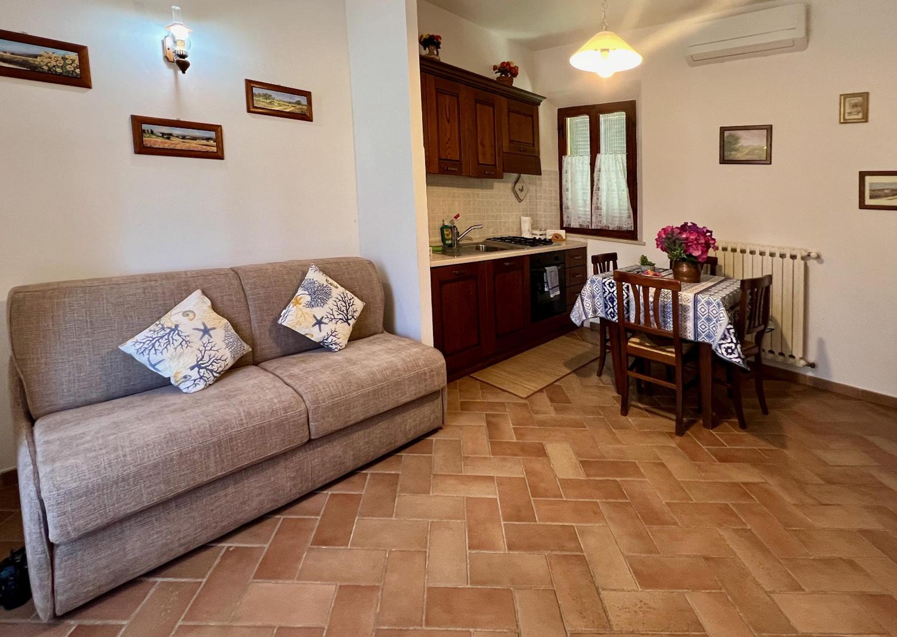 Double or Twin Room - Photo 12