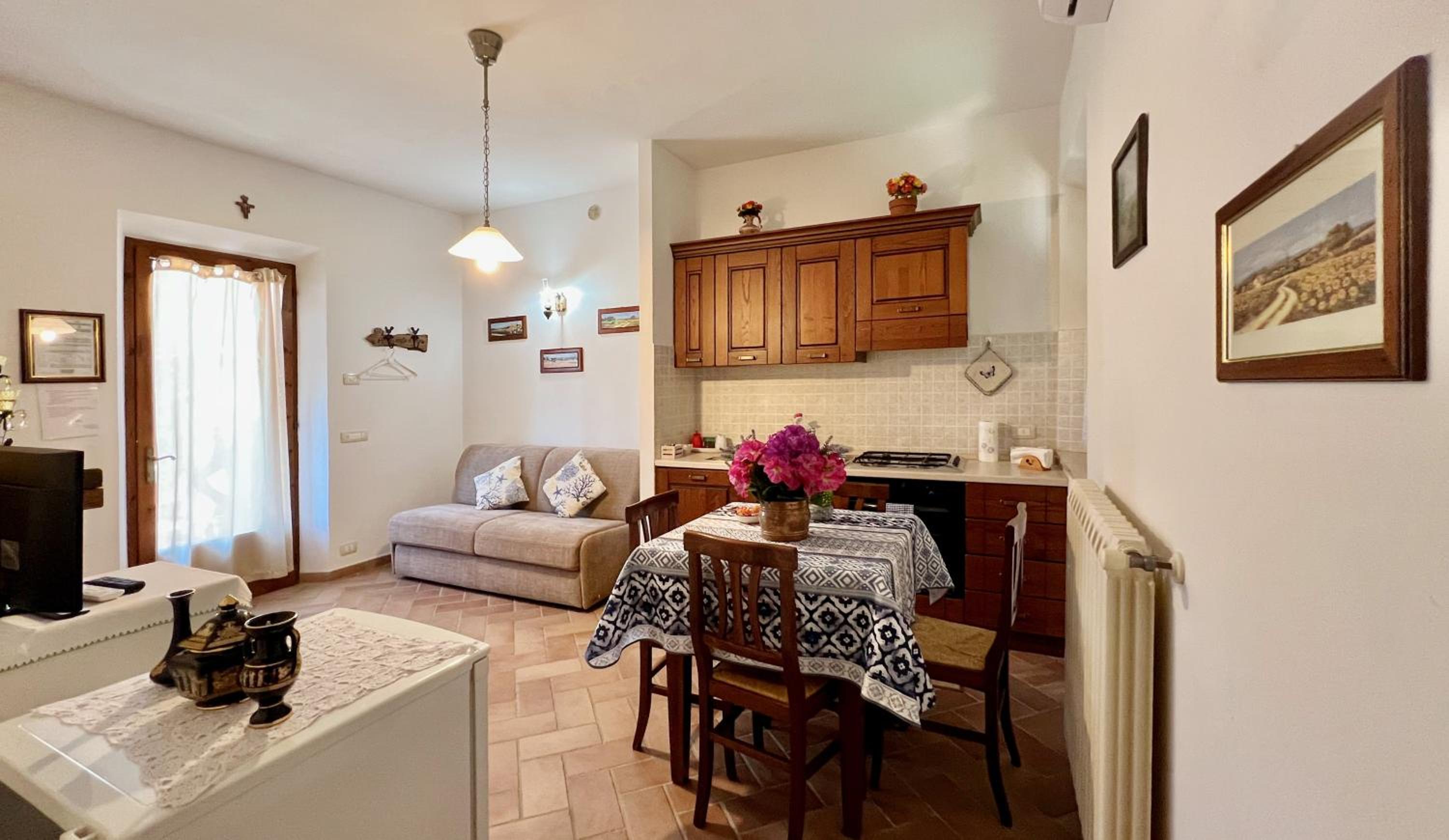 Double or Twin Room - Photo 11