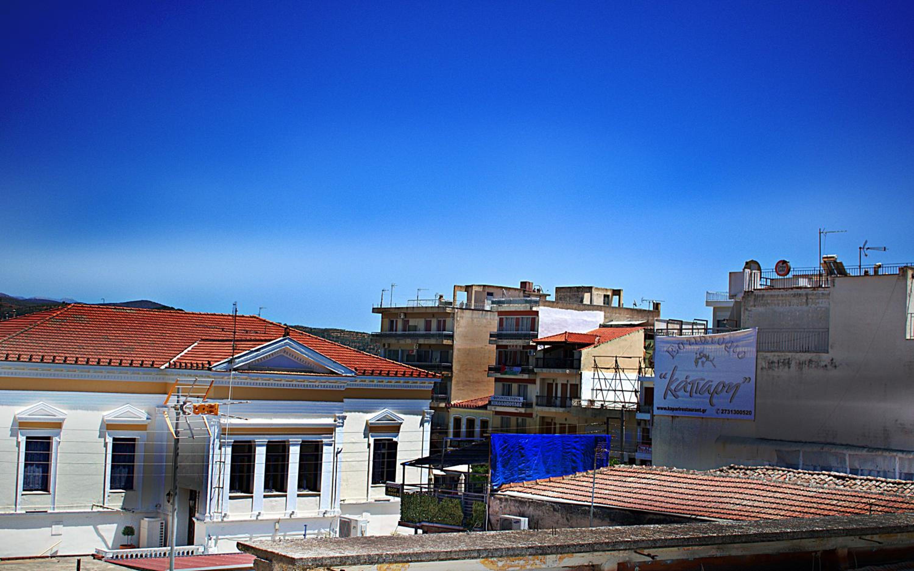 Apartment with Mountain View - Photo 4